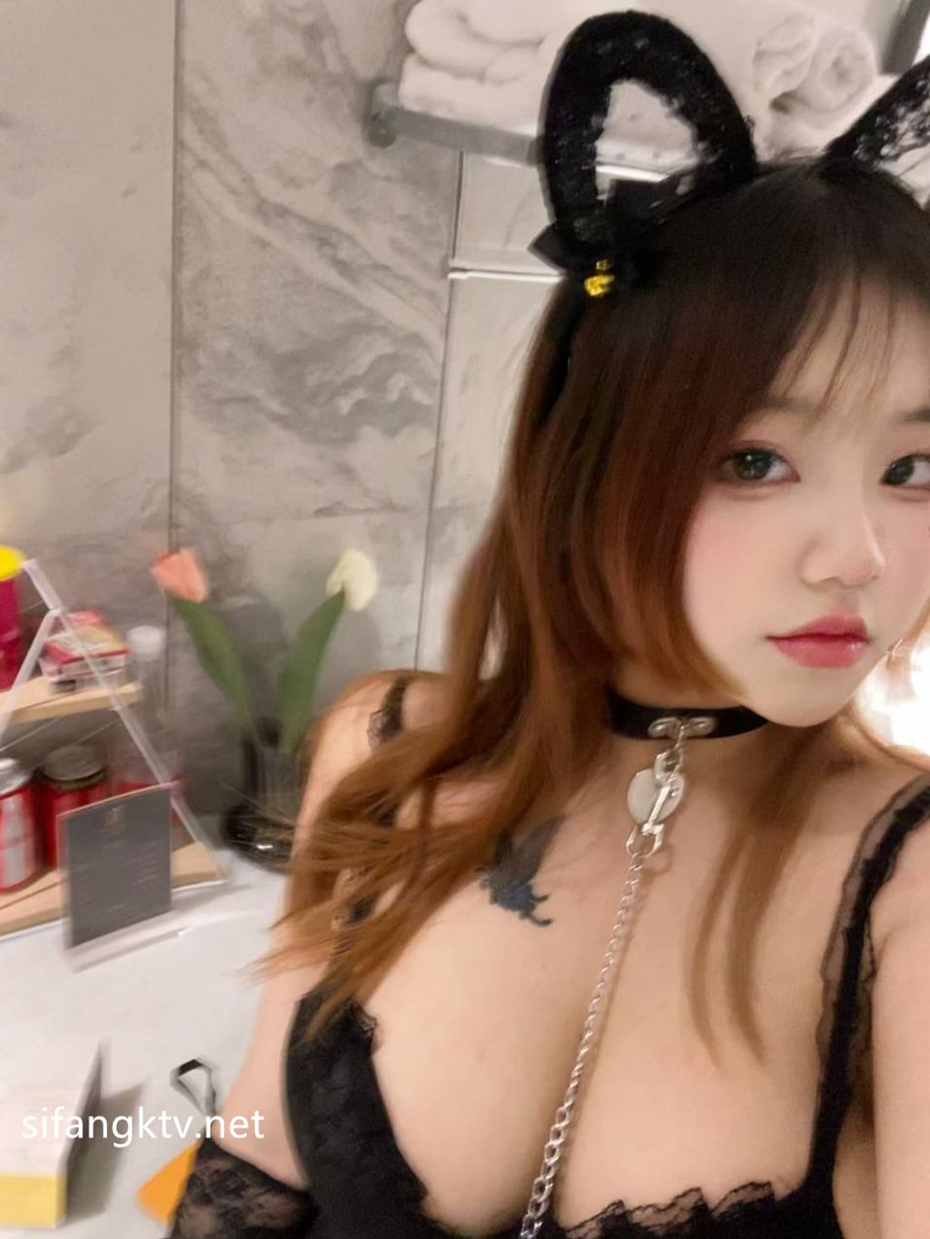 [OtherXXX] Mico板烧鸭鸭： X高价福利视频写真
