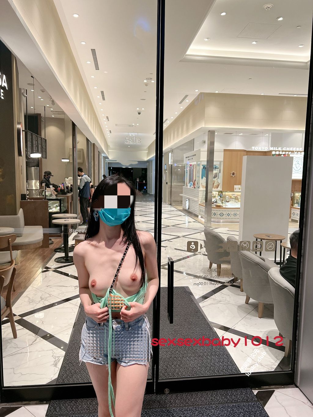 [OtherXXX] 薇安安： 极品福利姬 人前露出福利订阅