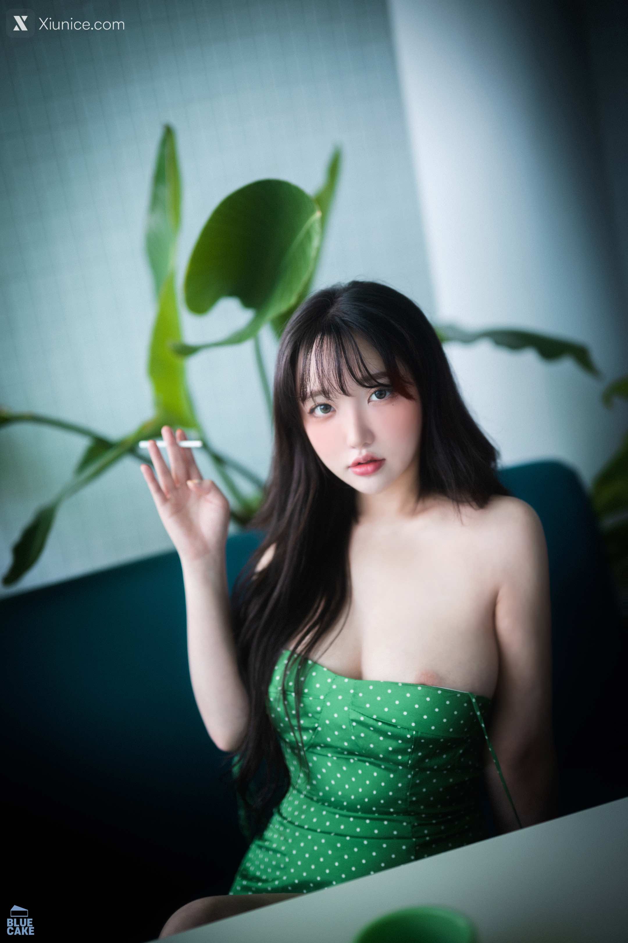 BLUECAKE Son Ye-Eun (손예은) – Nothing RED 4K