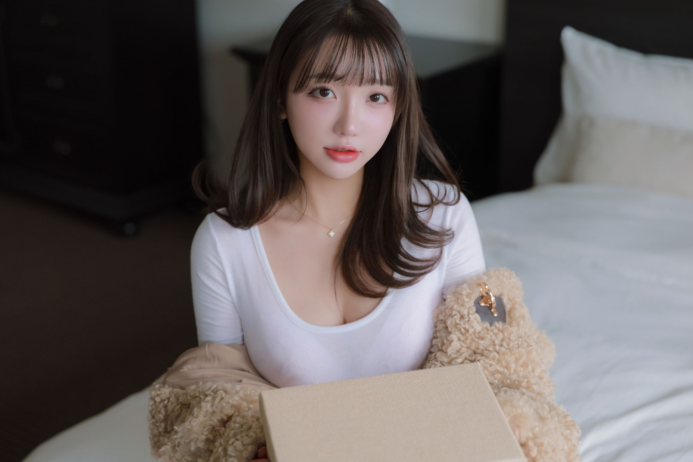 Son Ye-Eun (손예은): 2025 X-Mas Offline 93 Son Ye-Eun (손예은): 2025 X-Mas Offline