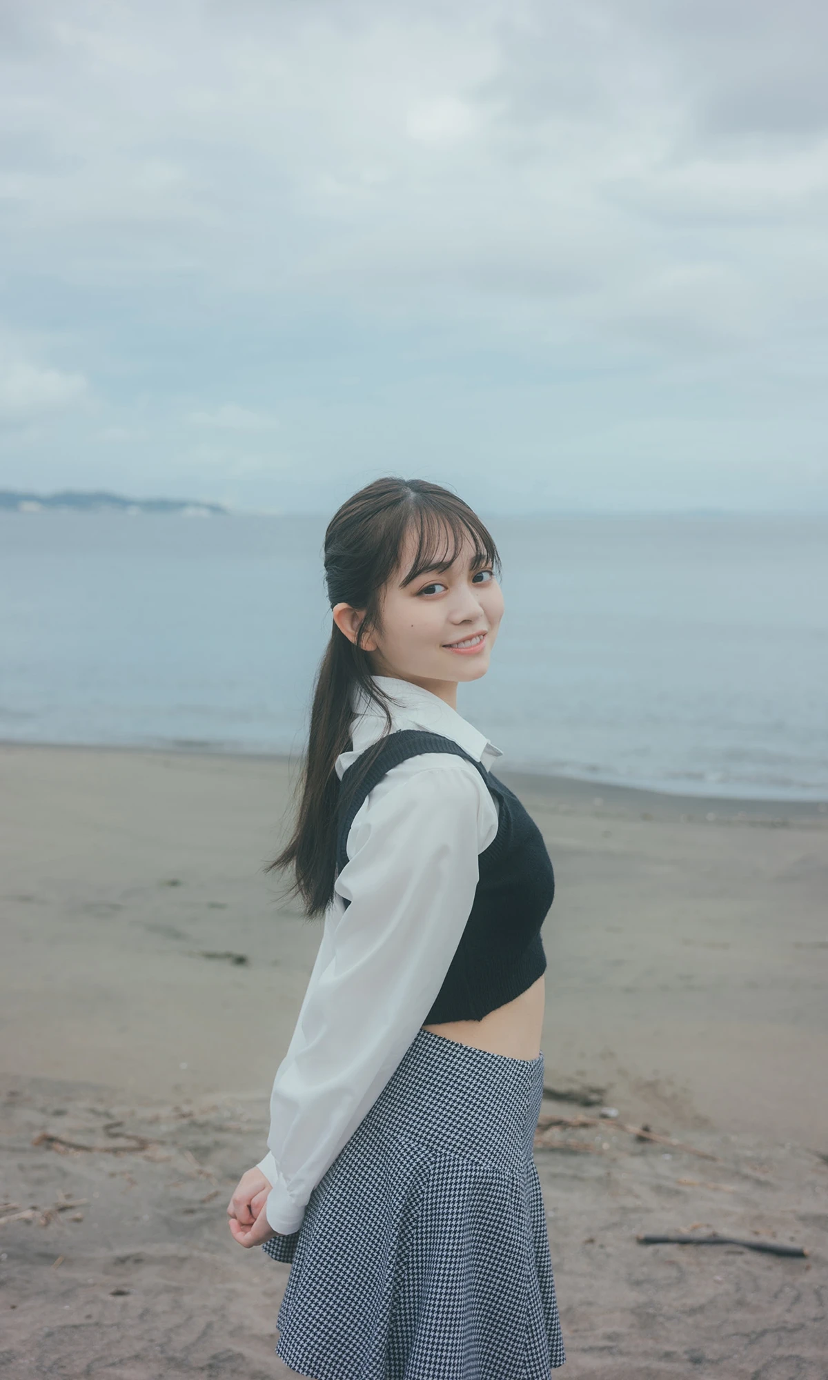 Mai Horai 蓬莱舞, 週プレ Photo Book 「See eye to eye」