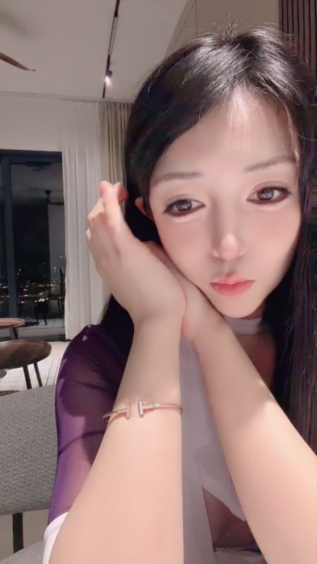 鹅美美： 绿播下海了 超级大美乳 性感热舞