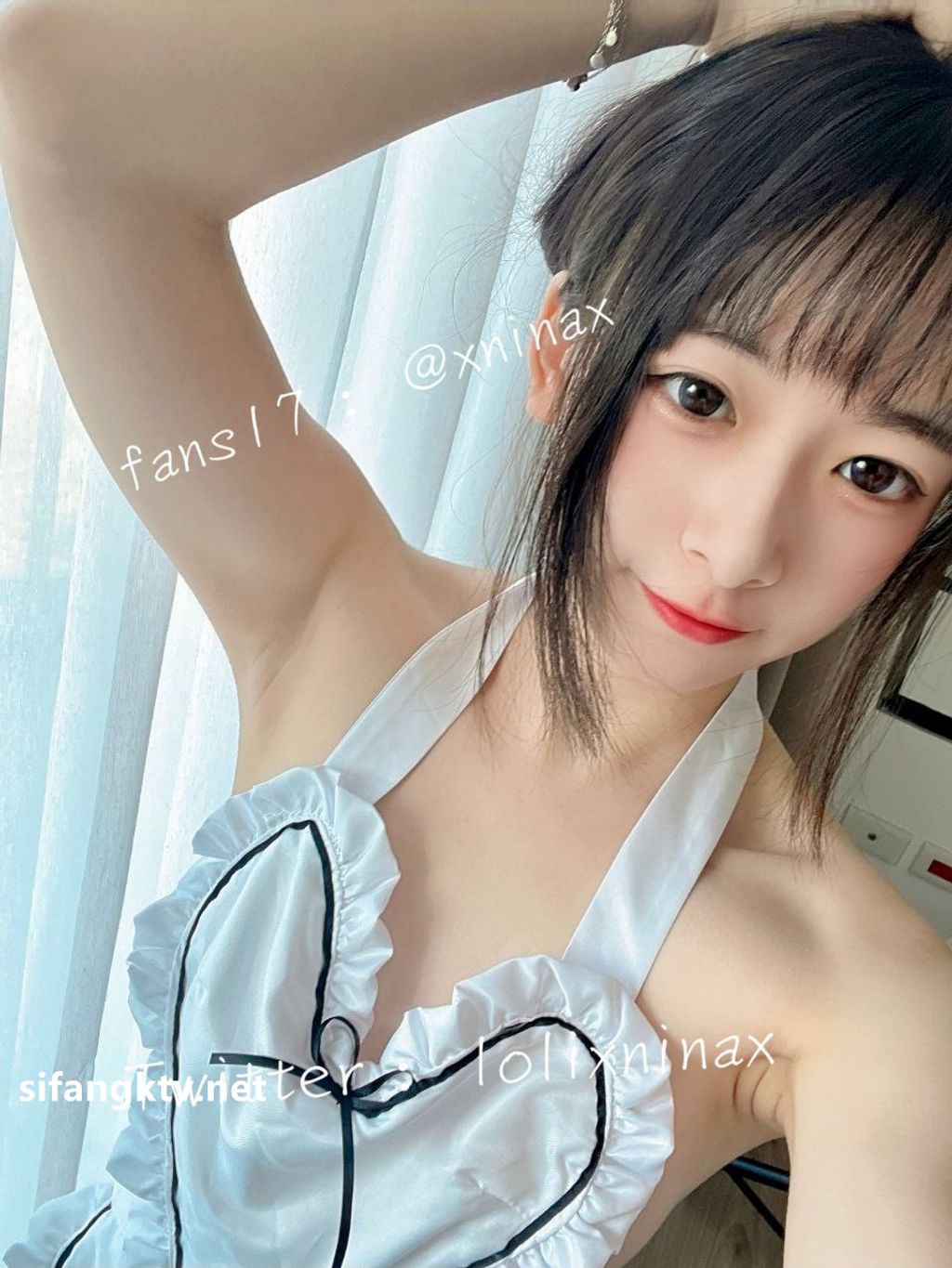 lolixnixax(小只马妮娜): 超级可爱的双马尾福利姬 #01 284 lolixnixax(小只马妮娜): 超级可爱的双马尾福利姬 #01