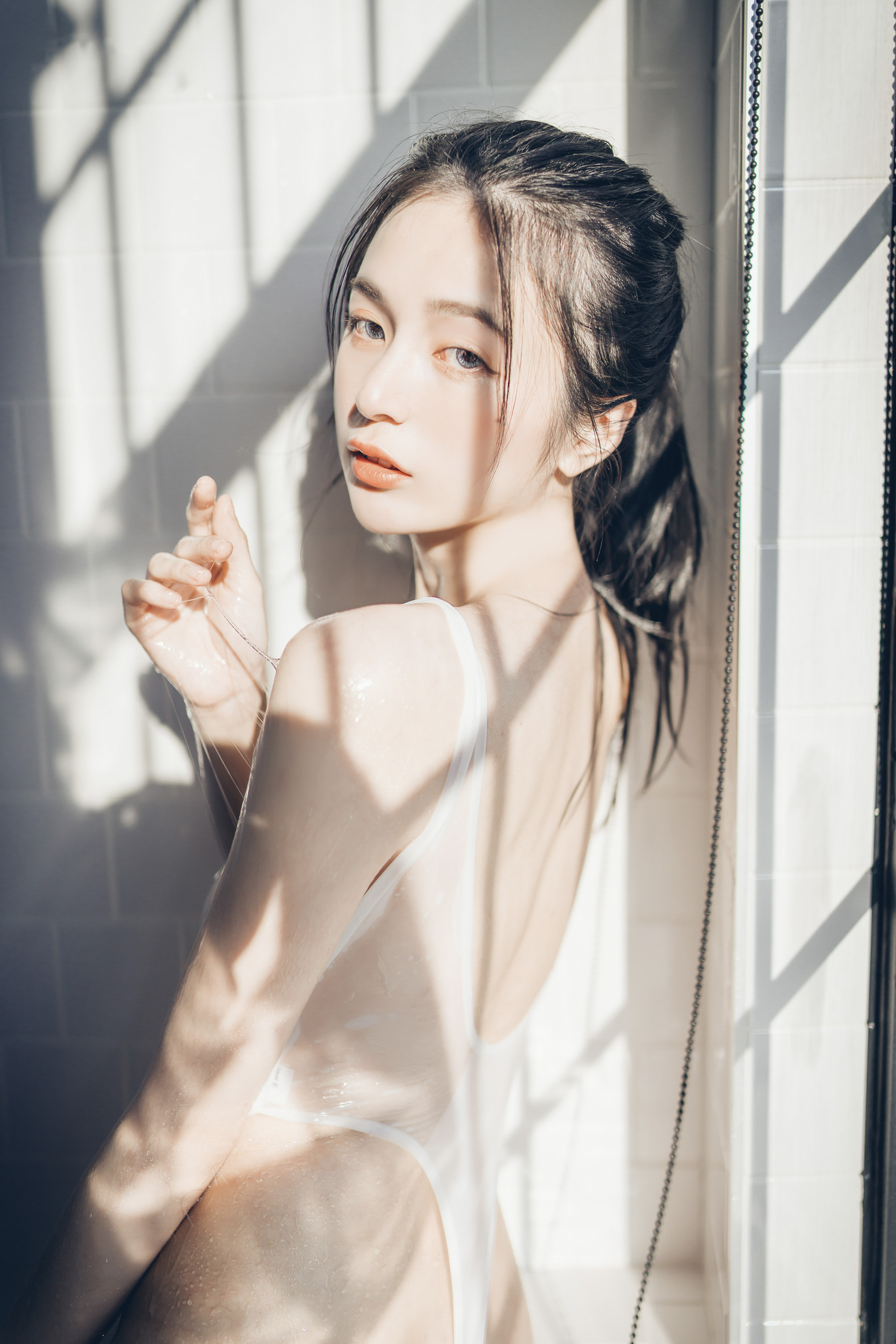 [JVID] 辰辰 – 午后阳光-透视连衣