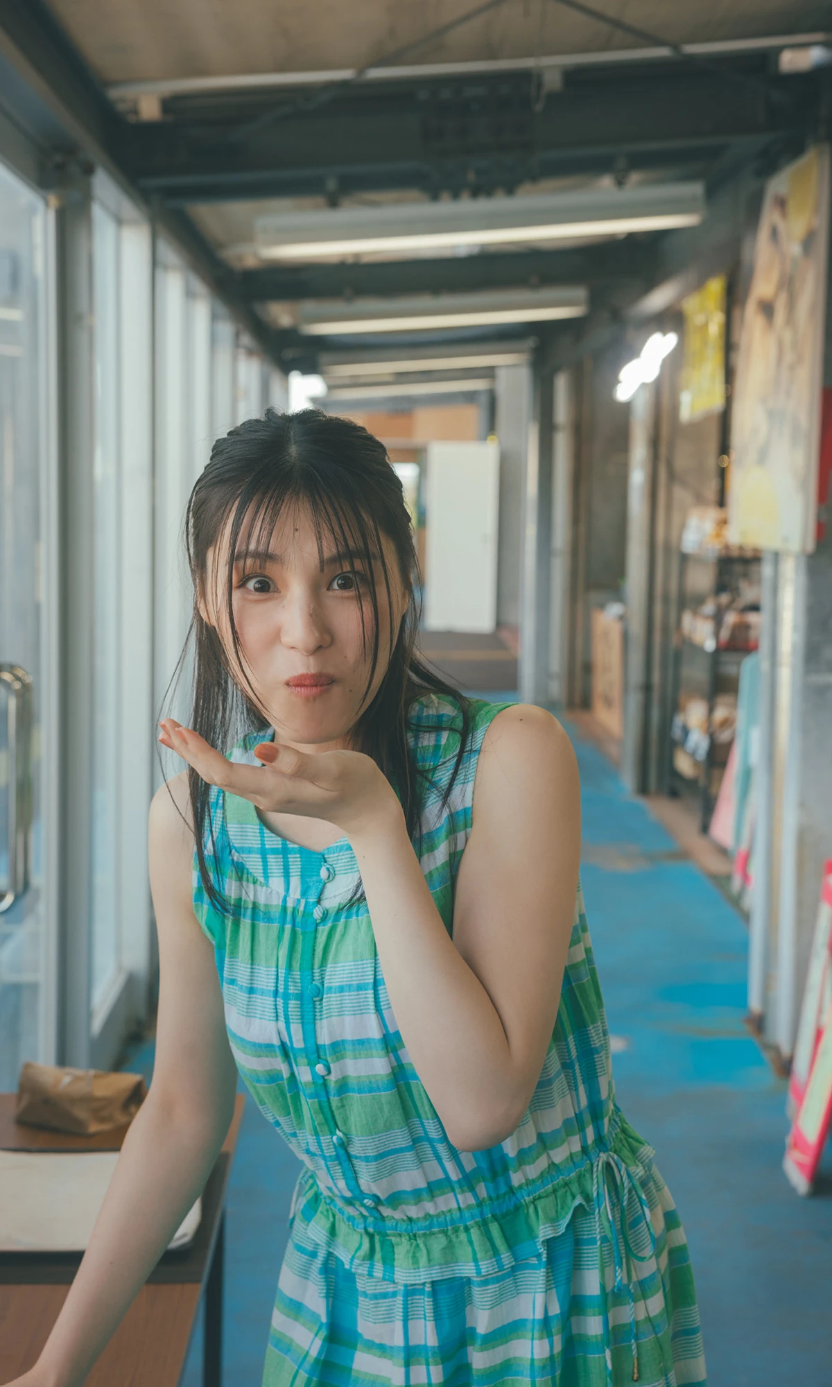 Iori Sagara 相楽伊織, 写真集 「more and more」