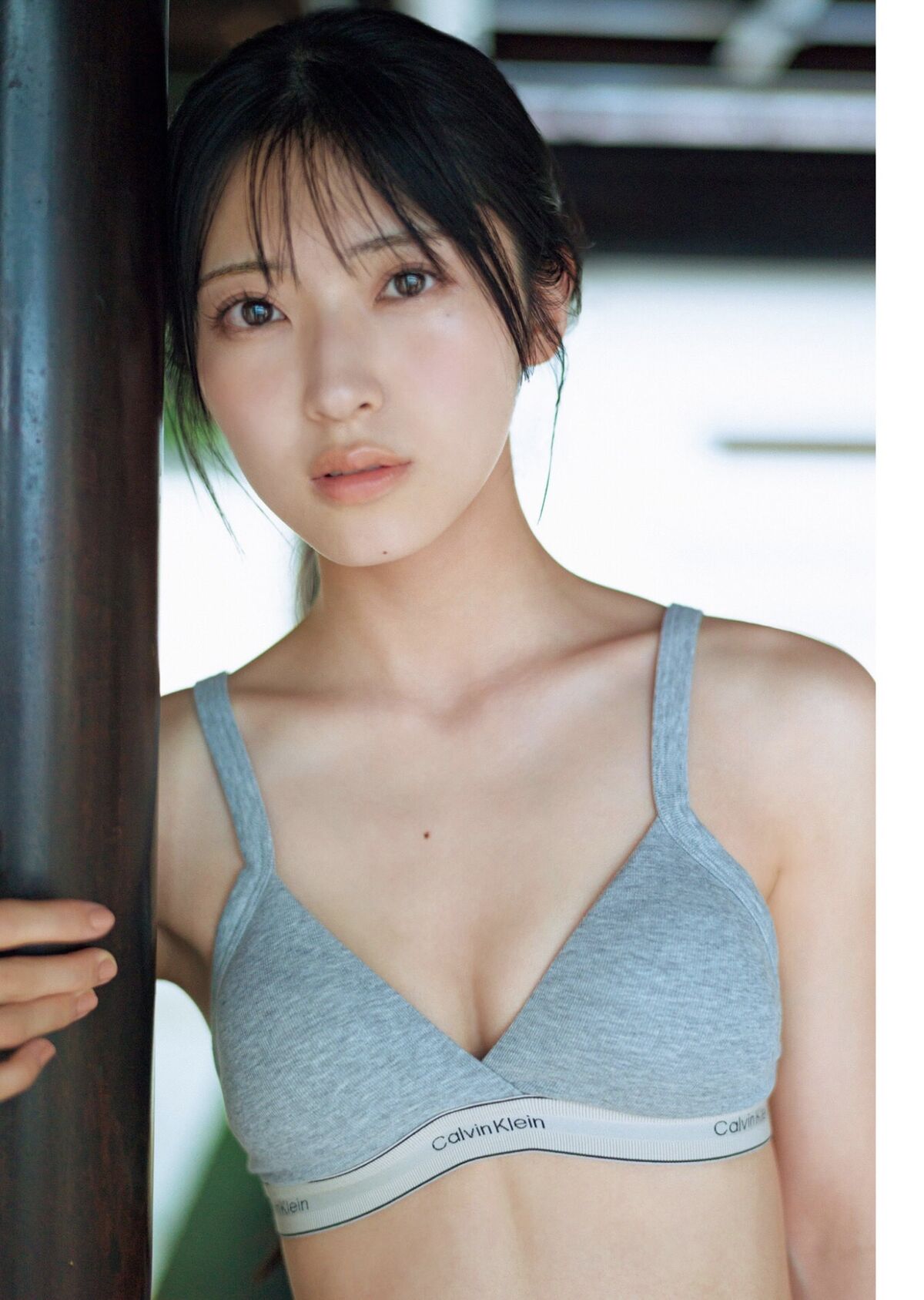 Airi Sato 佐藤綺星 – 1st写真集 天使の反射角度 Part02