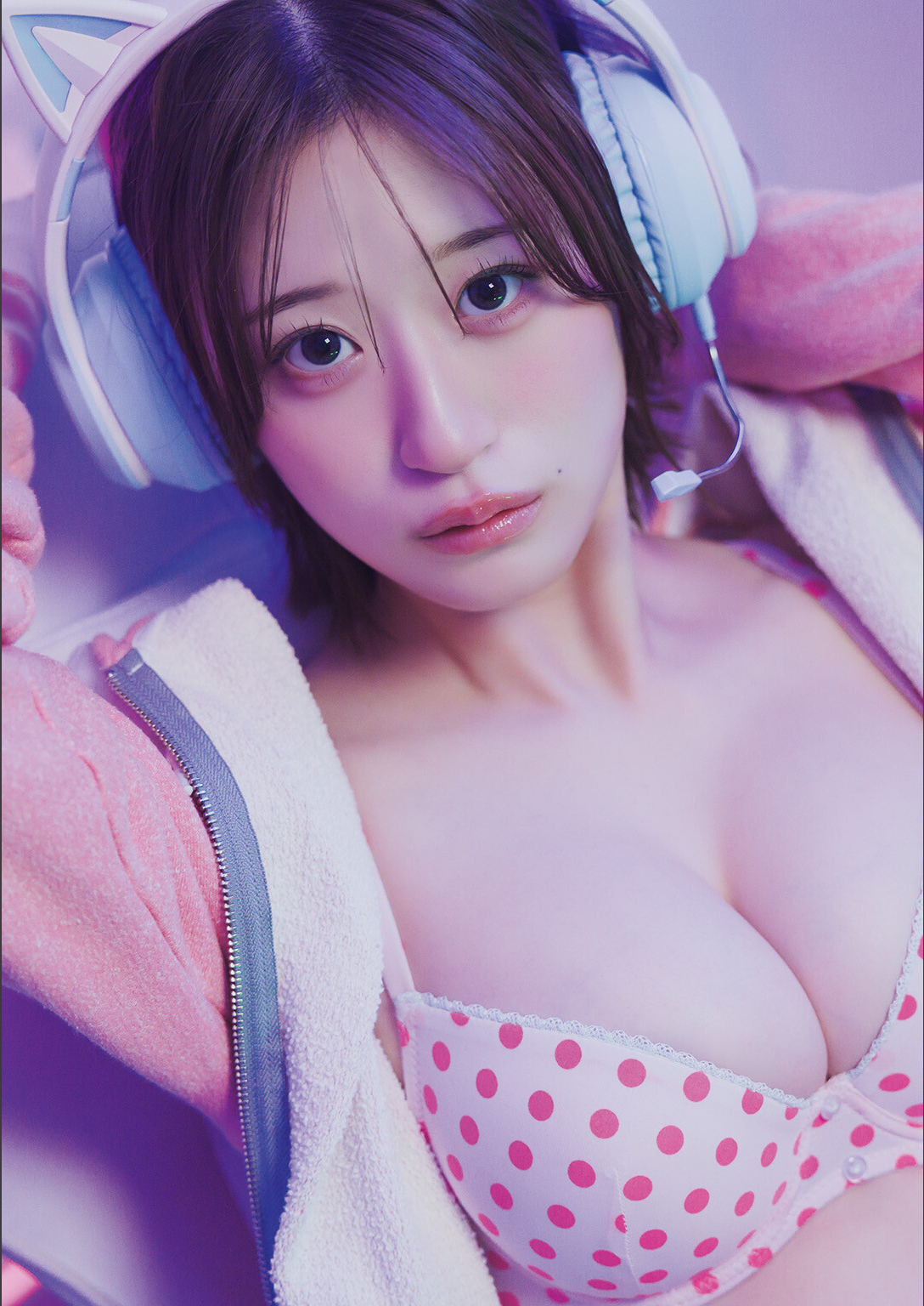 [Photobook] 2026.04.02 上西怜コスプレ写真集 ＃れーちゃんこれくしょん