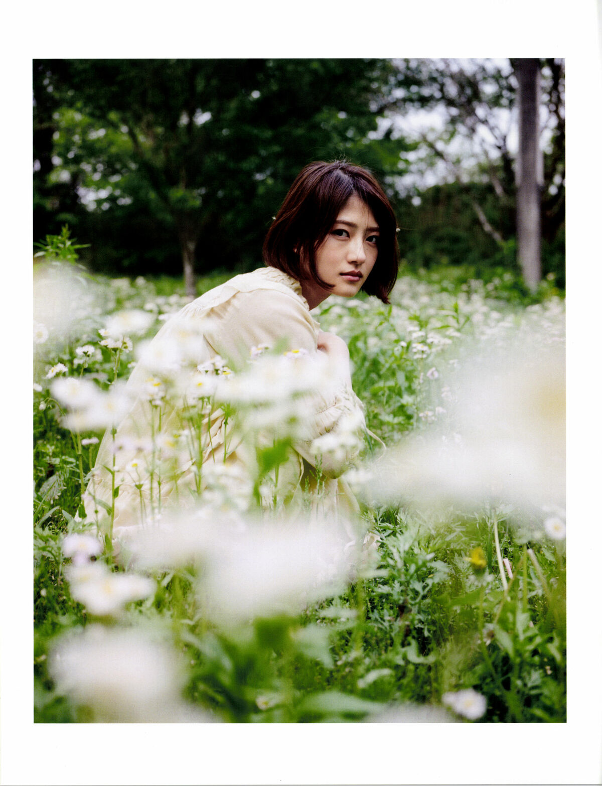 Yumi Wakatsuki 若月佑美 - 写真集 アンド チョコレート