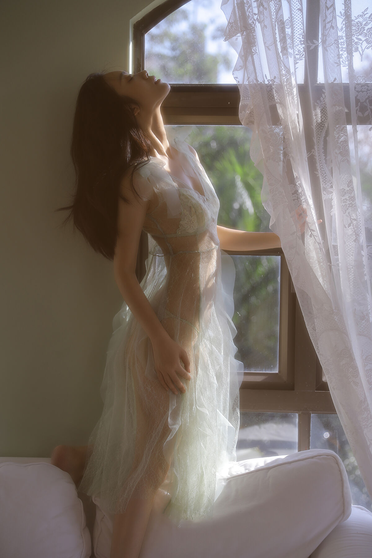 YiTuYu艺图语 Vol.10491 Liu Liu
