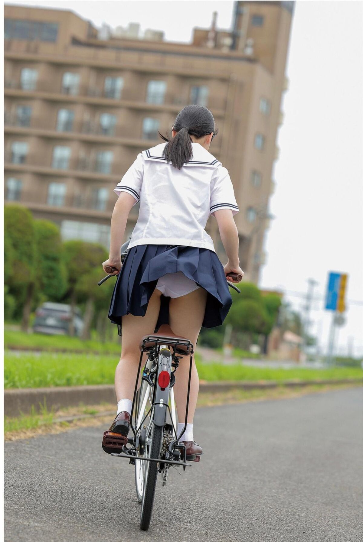 Aizuki Himari 逢月ひまり - Classmate 同級生 Part01