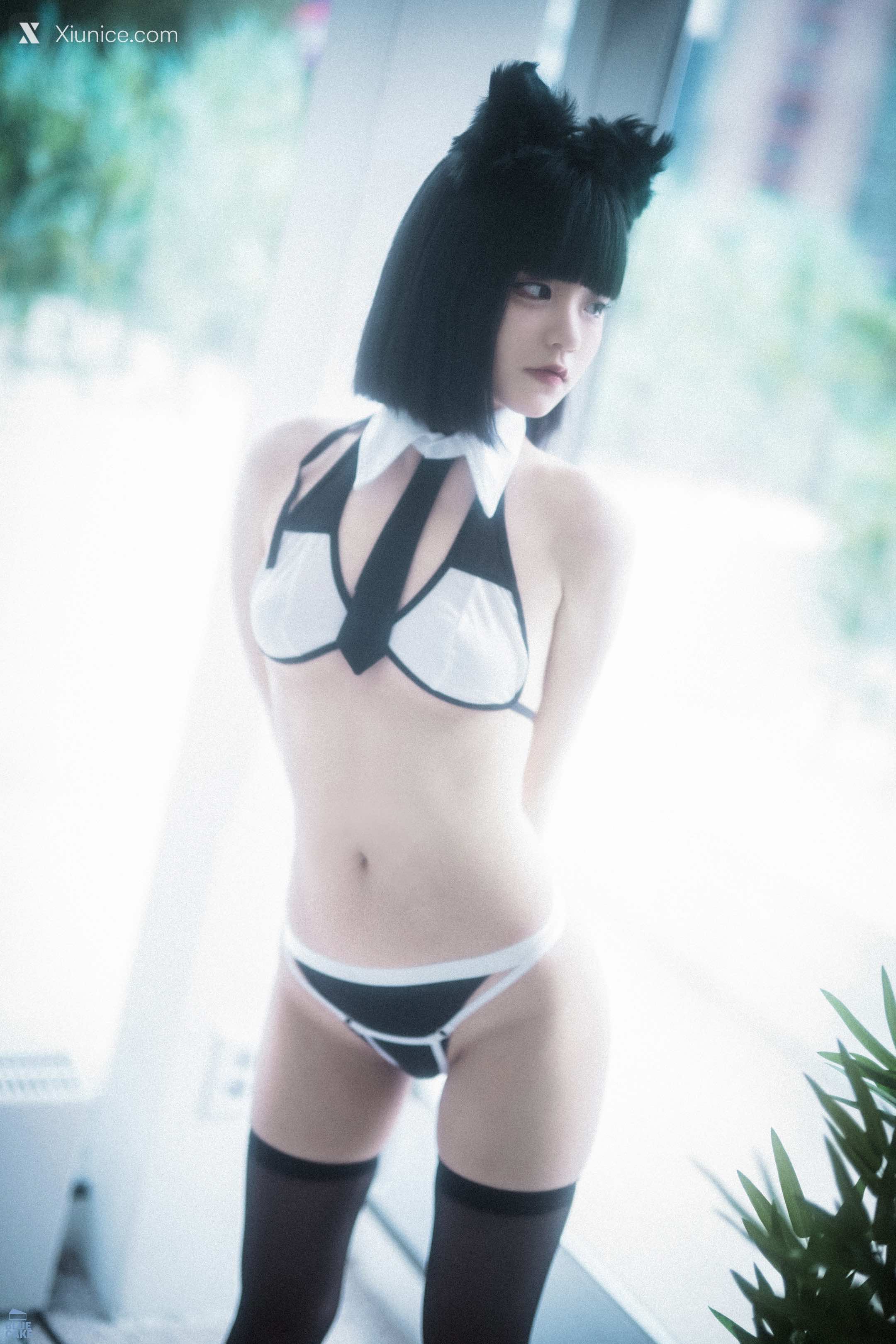 BLUECAKE Jeong Jenny (정제니) – Meow 4K