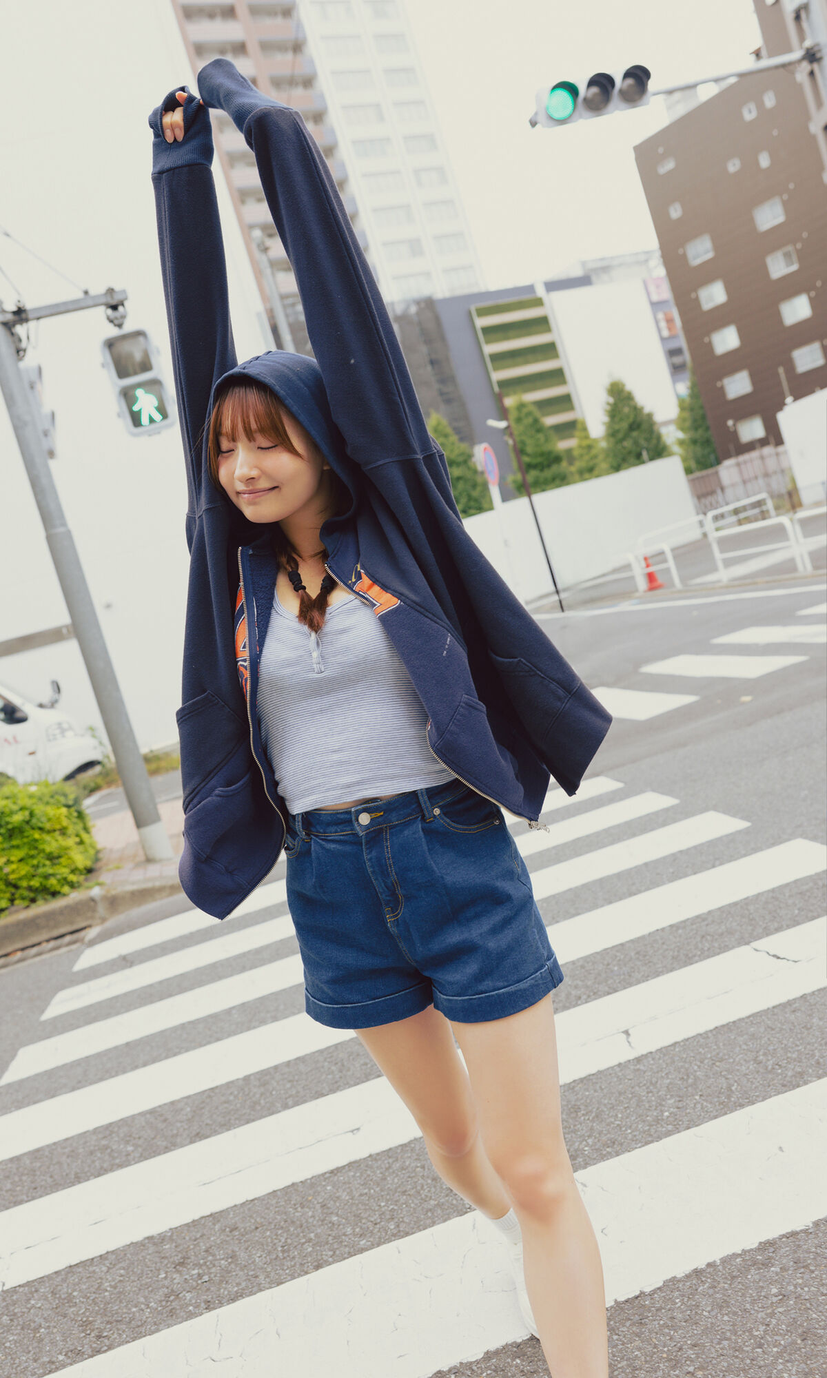 Natsuki Satonaka 里仲菜月 - Happiness Is This しあわせって こういうこと