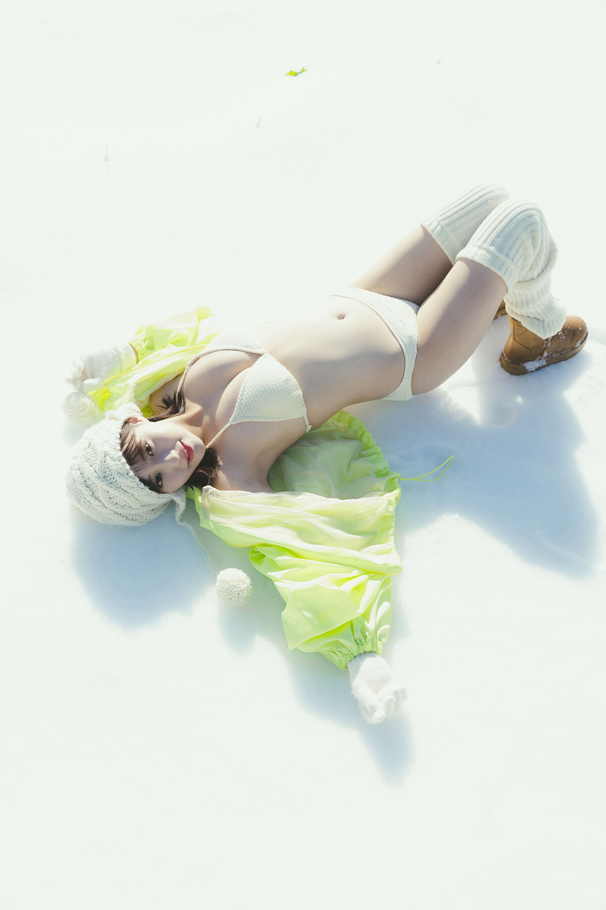 Miku Tanaka 田中美久 - ヤングガンガンデジタル限定写真集 銀世界