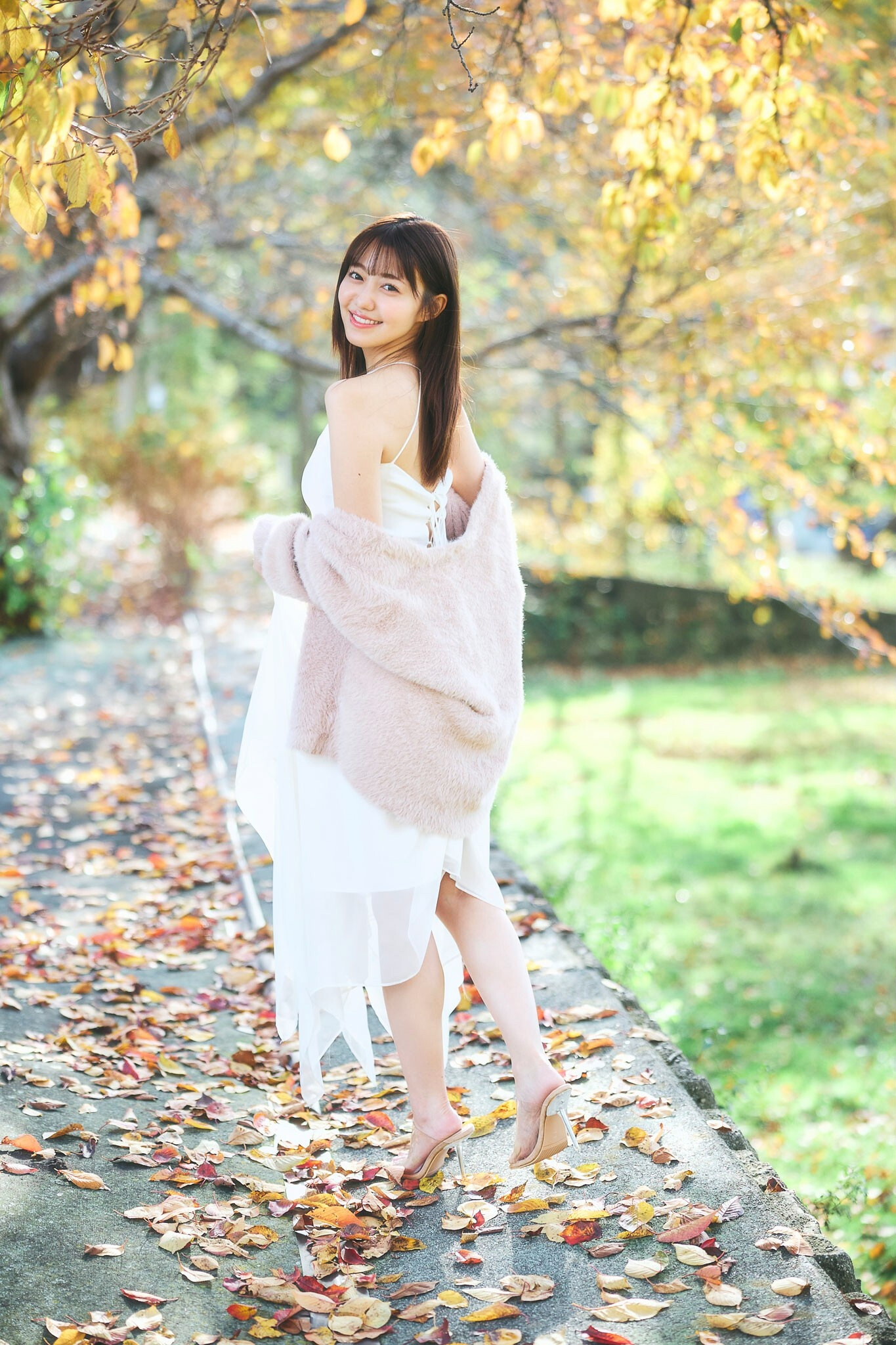[Photobook] 高橋かの「幸運の笑顔」SPA！グラビアン魂デジタル写真集