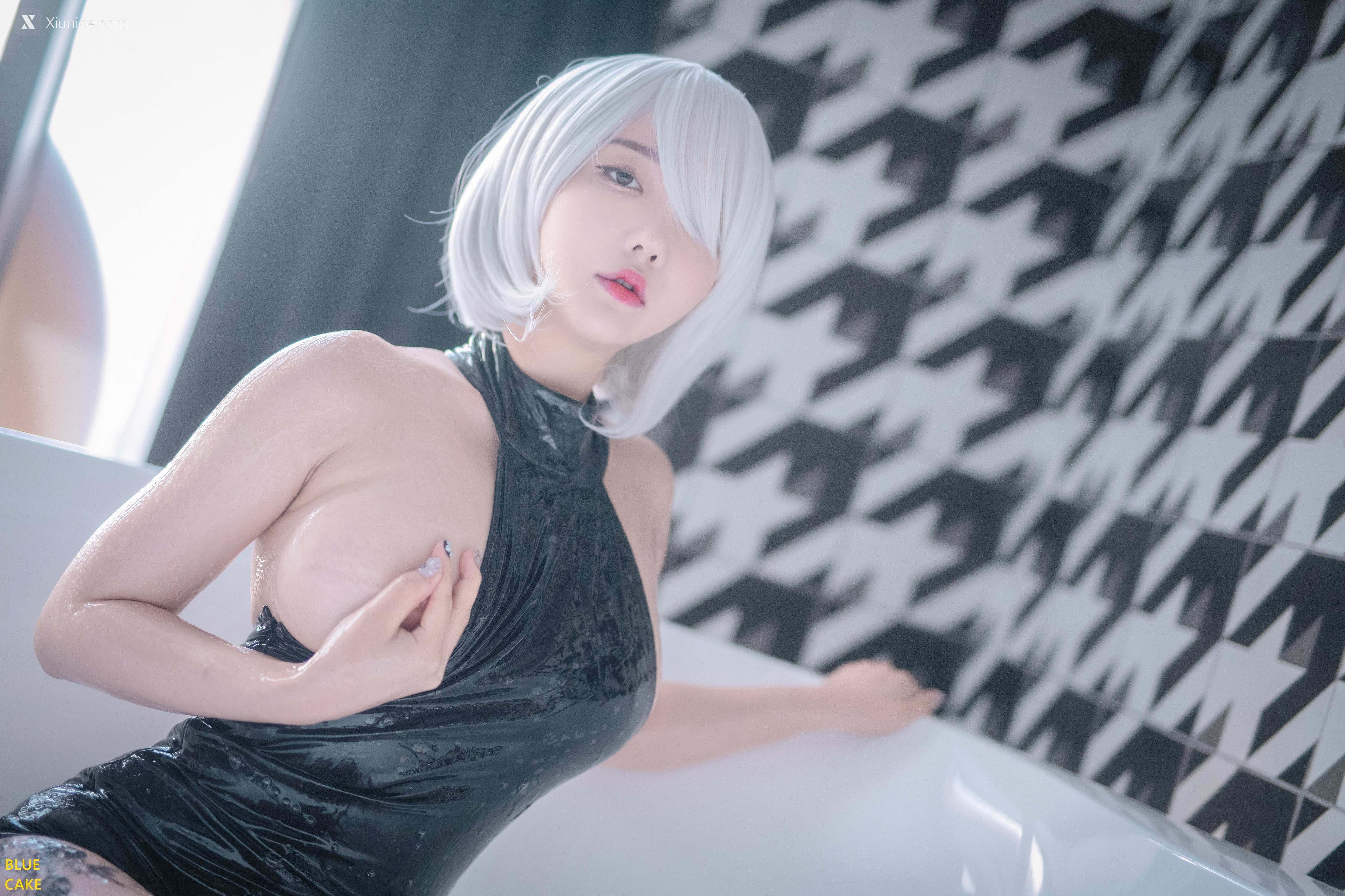 BLUECAKE Son Ye-Eun (손예은) 2B RED (+RED.Ver) 4K