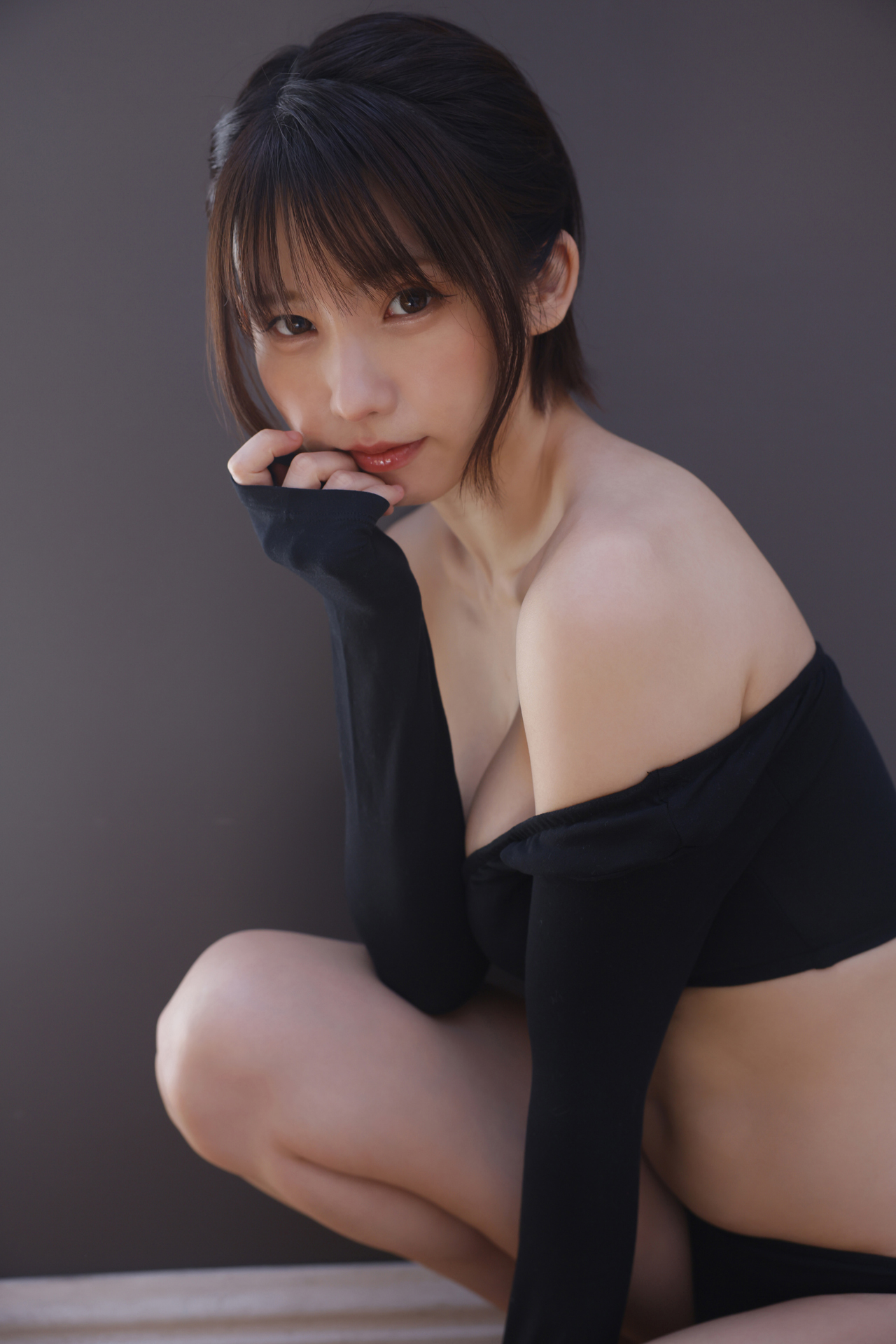 [Photobook] えなこ ヤングガンガンデジタル限定写真集「くぎ付け」