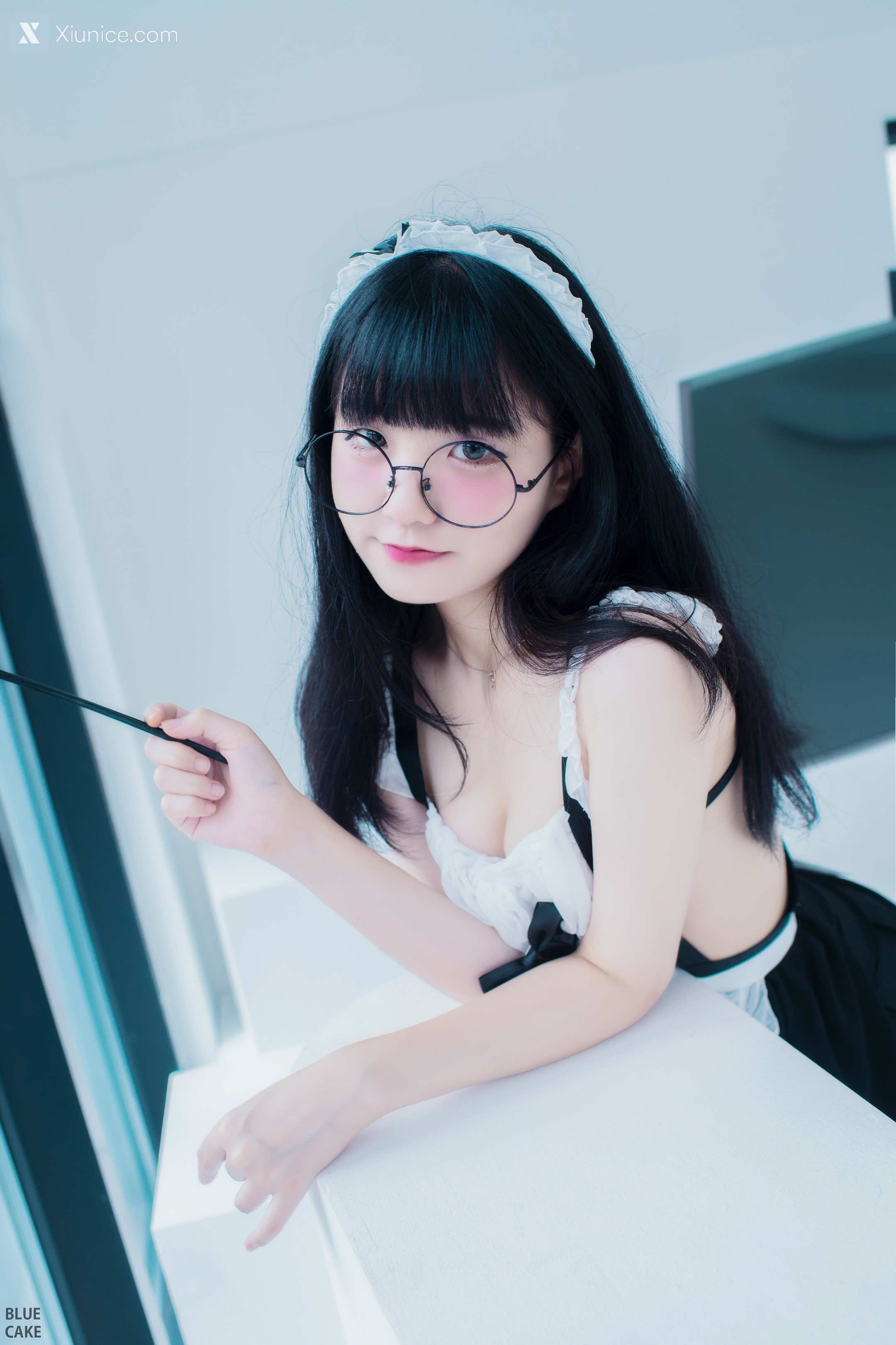 BLUECAKE Jeong Jenny (정제니) – WHITE 4K