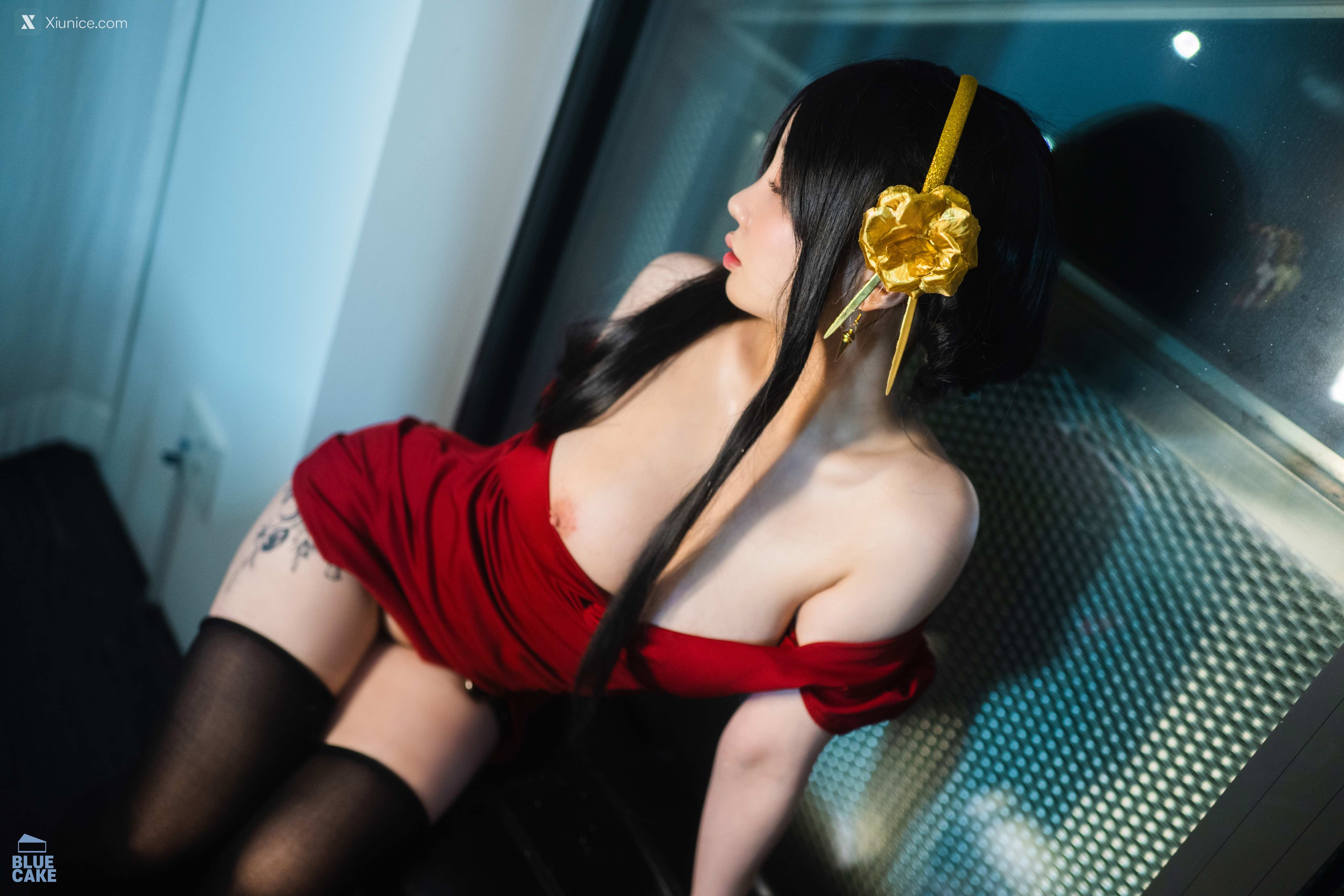 BLUECAKE Son Ye-Eun (손예은) – Black Rose RED+ 4K