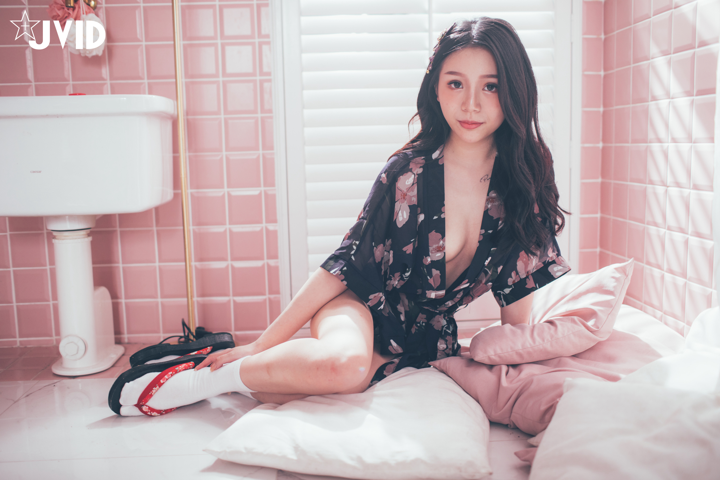[JVID] 梵梵 – 天然美女梵梵 美麗無邪的笑容甜翻你的心