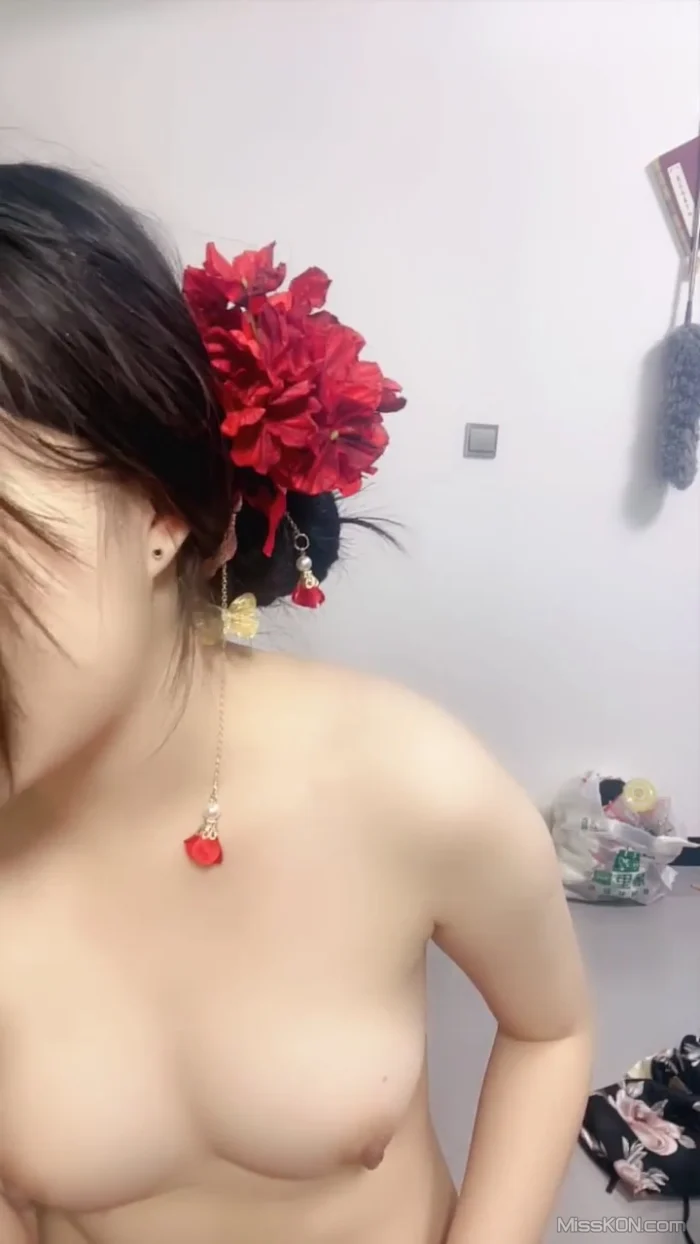 用力槽倩倩： 甜美小萝莉 热门歌曲 裸舞狂跳