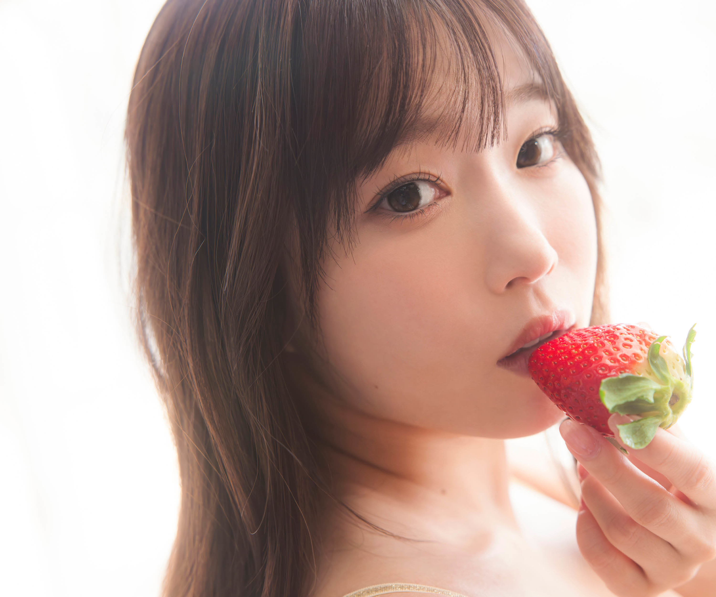 [Photobook] 2026.02.16【デジタル限定】岸みゆ写真集「ずっと赤とツナガル」