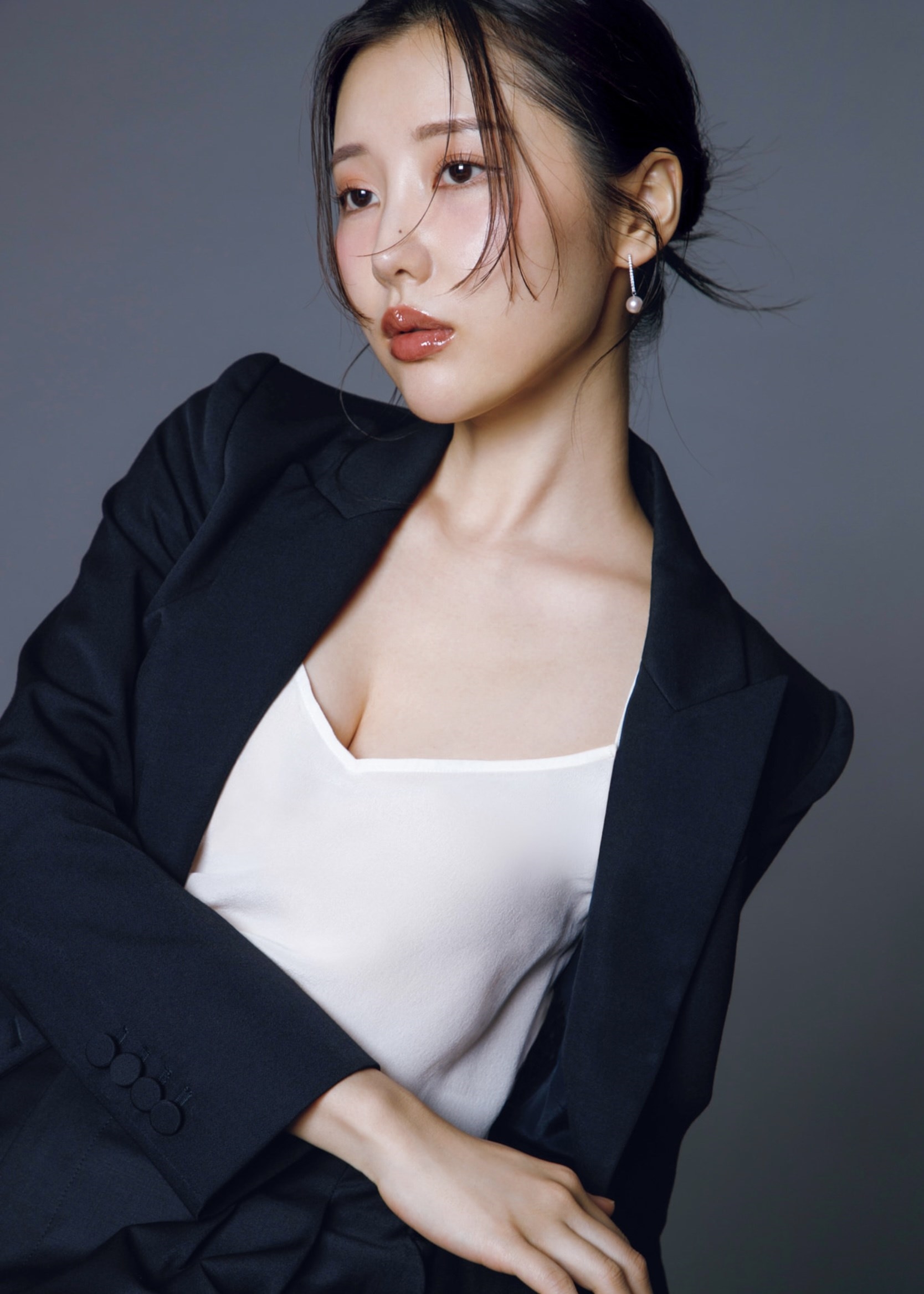 [Photobook] 志崎樺音1st写真集 unplugged