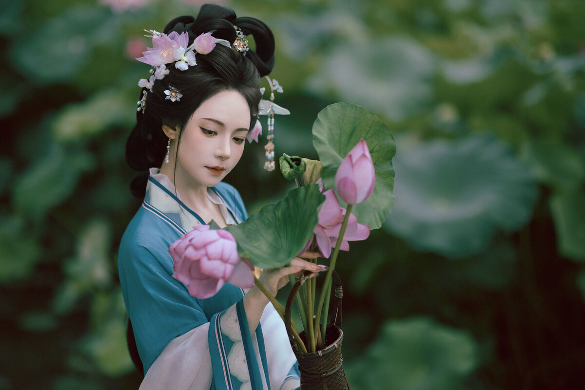 YiTuYu艺图语 Vol.10246 Ai Mo Li