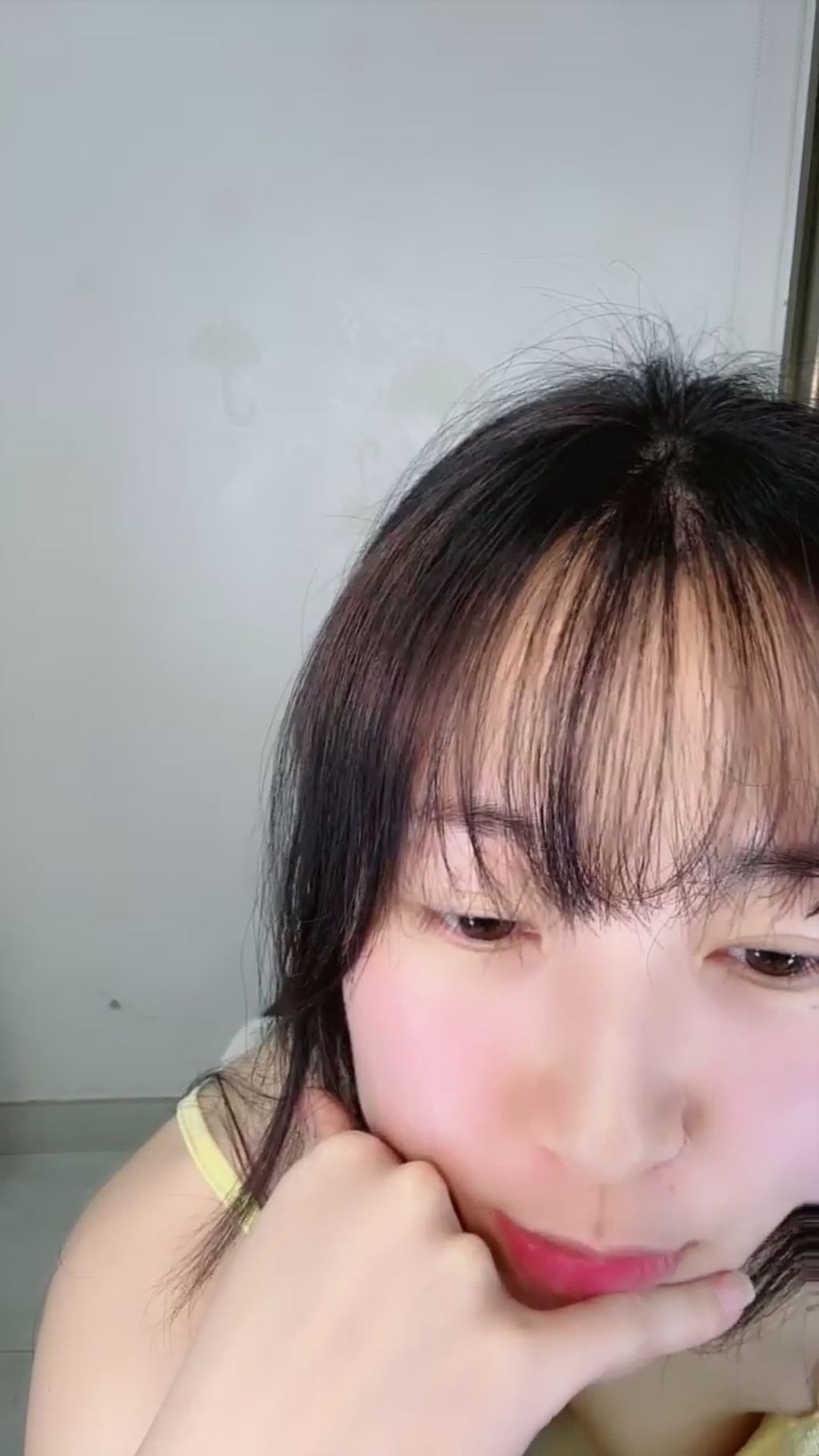 星星: 纯欲在校学姐 高颜值大长腿 收费房私拍合集 40 星星: 纯欲在校学姐 高颜值大长腿 收费房私拍合集
