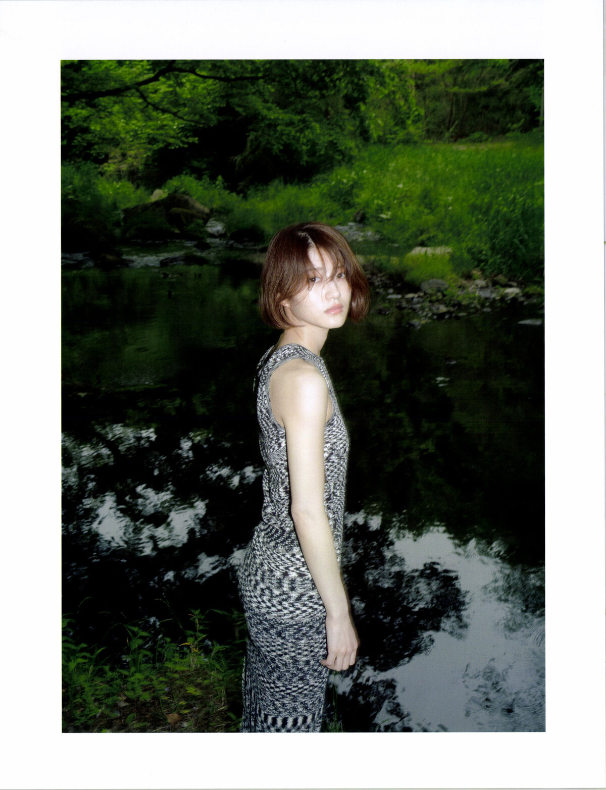 Yumi Wakatsuki 若月佑美 - 写真集 アンド チョコレート