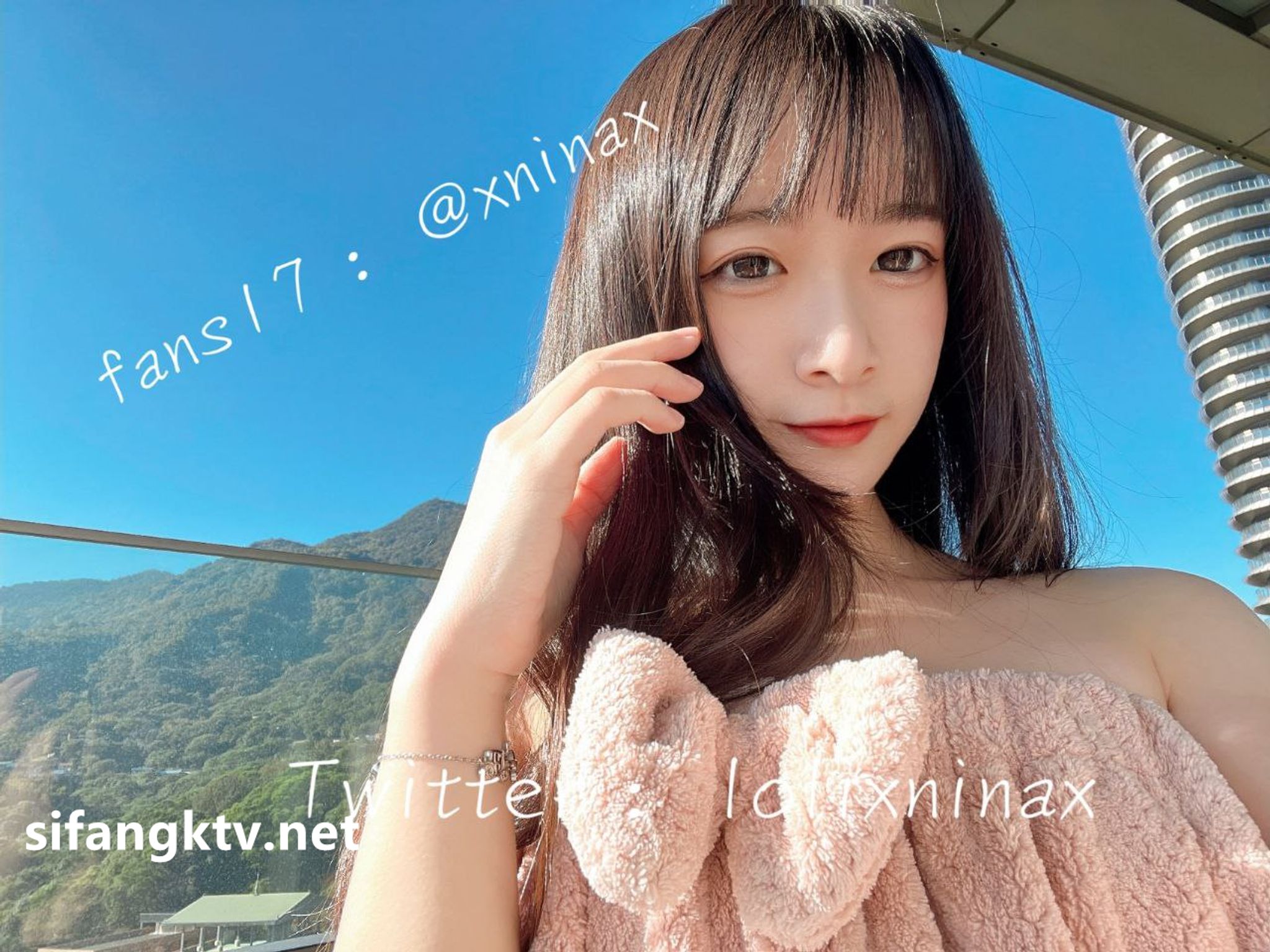 lolixnixax(小只马妮娜): 超级可爱的双马尾福利姬 #01 302 lolixnixax(小只马妮娜): 超级可爱的双马尾福利姬 #01