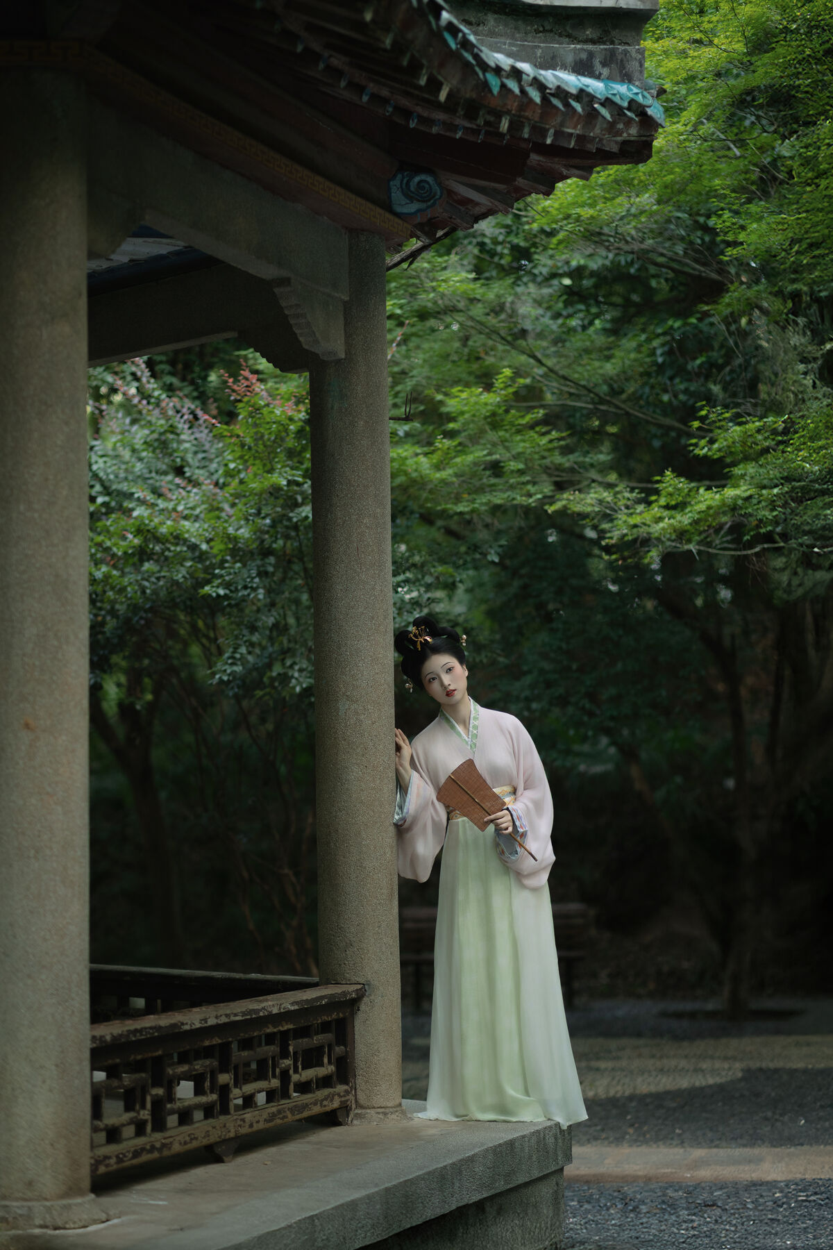 YiTuYu艺图语 Vol.10483 Qi E Rong Rong