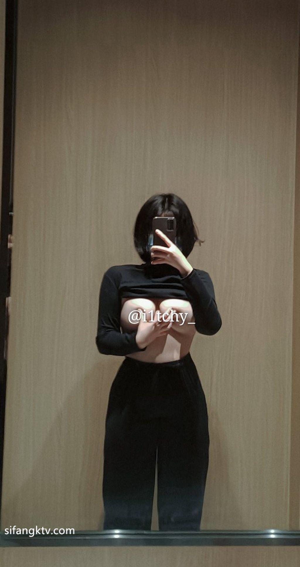 [OtherXXX] itchy： 巨乳蜂腰肥臀 魔鬼身材 私拍福利