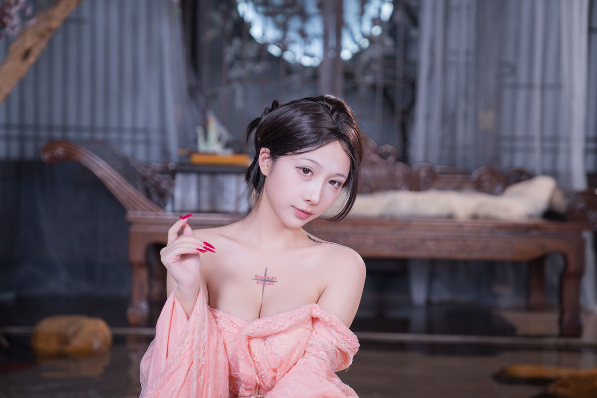 YiTuYu艺图语 Vol.10550 KK Hao E