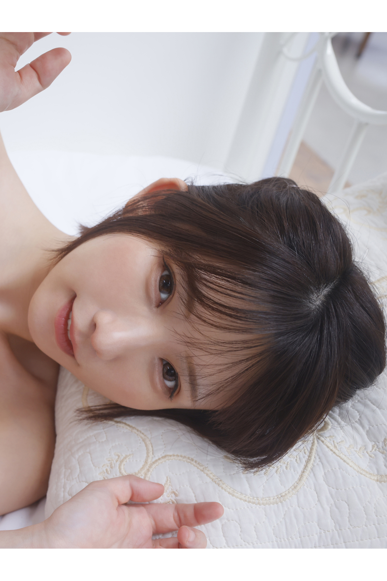 [Photobook] えなこ ヤングガンガンデジタル限定写真集「くぎ付け」