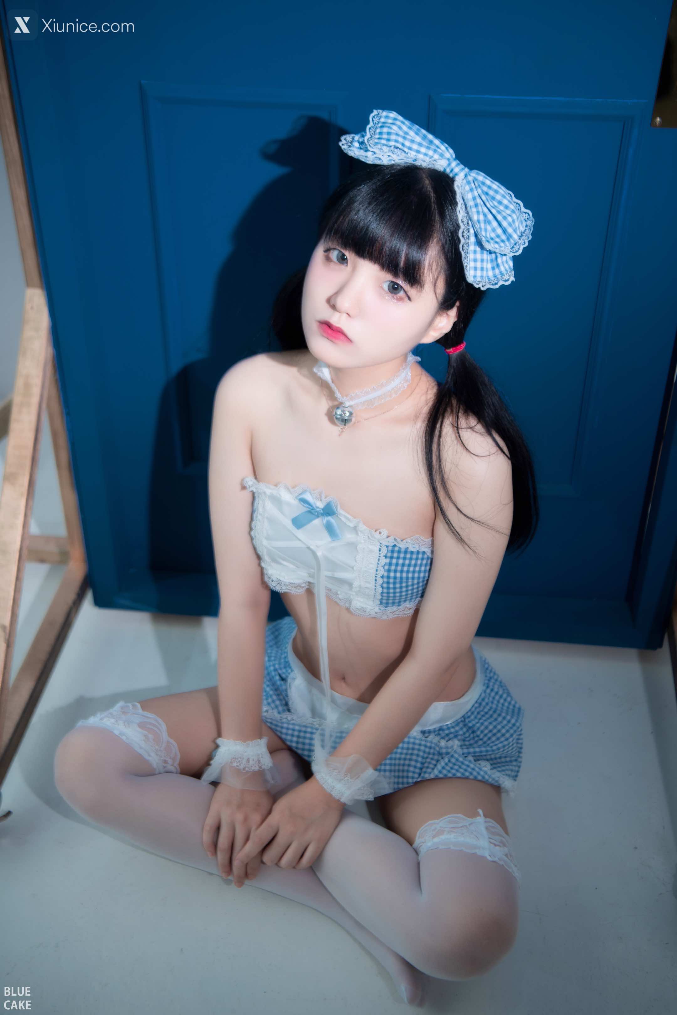 BLUECAKE Jeong Jenny (정제니) – WHITE 4K