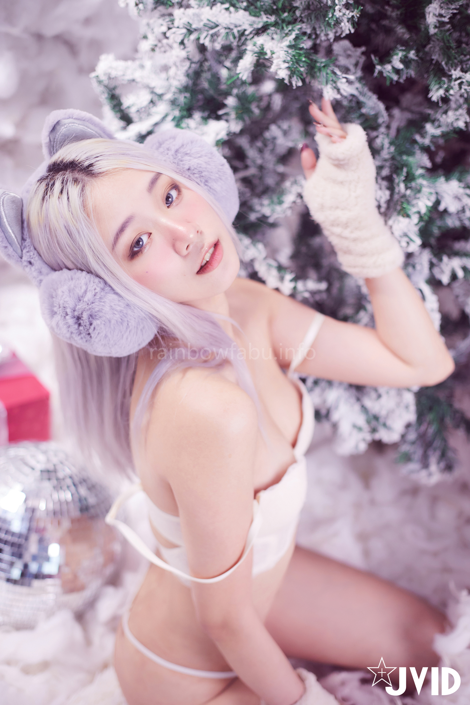 [JVID] Verna – 性感的愛死寂寞人雪女Verna陪你度過聖誕寒冬