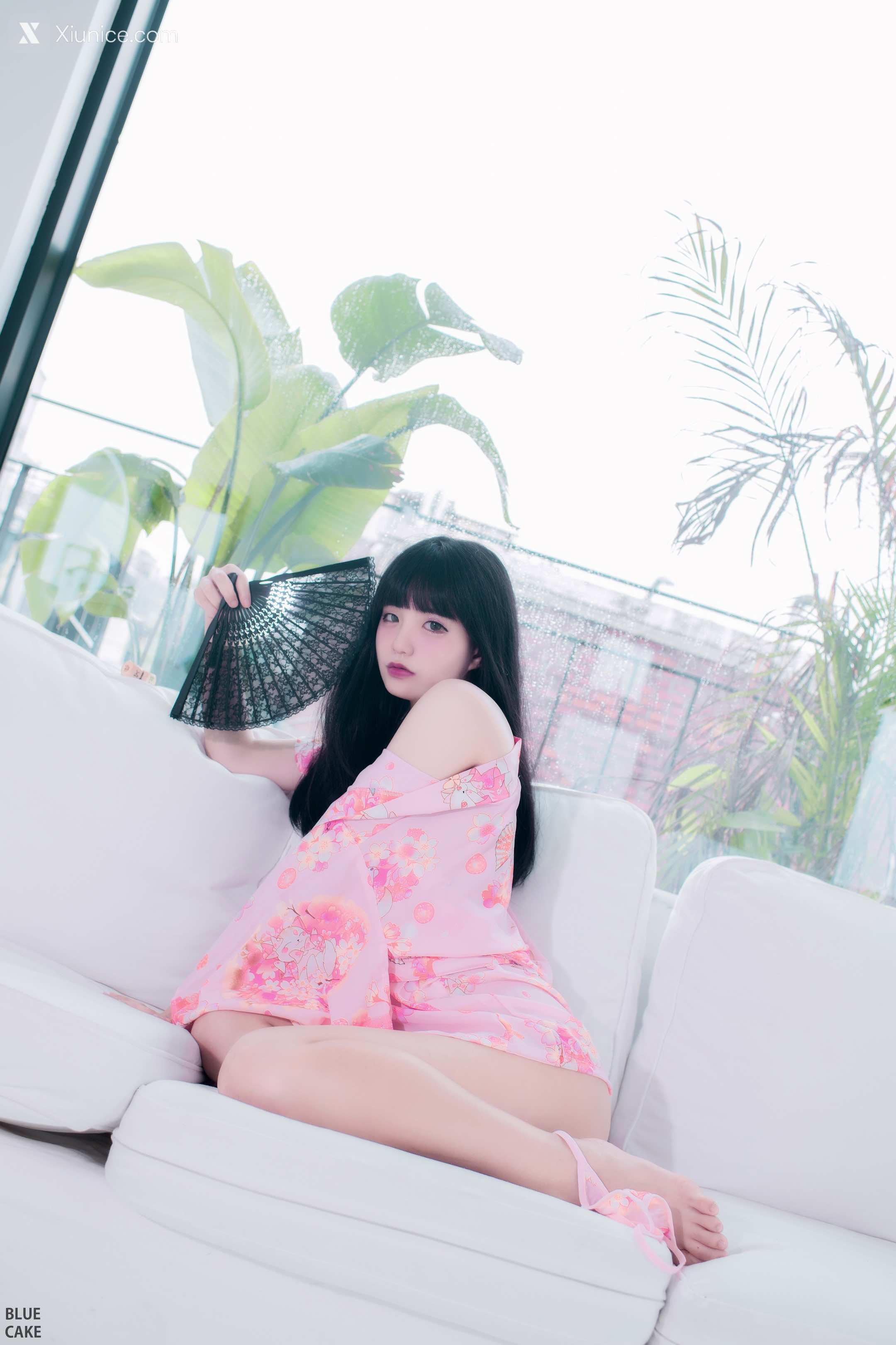 BLUECAKE Jeong Jenny (정제니) – WHITE 4K