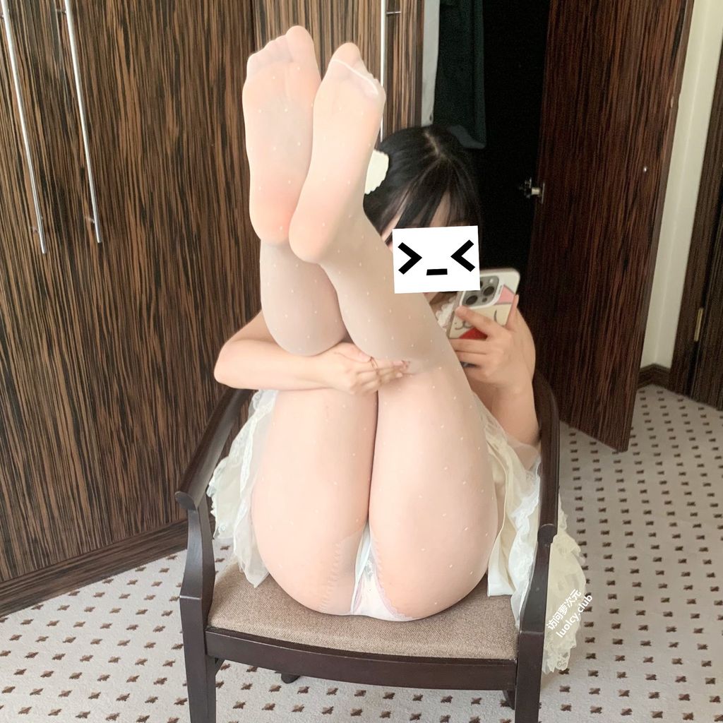 [OtherXXX] 呆呆(小粉馒头)： Cos大奶白虎萝莉 极品福利姬
