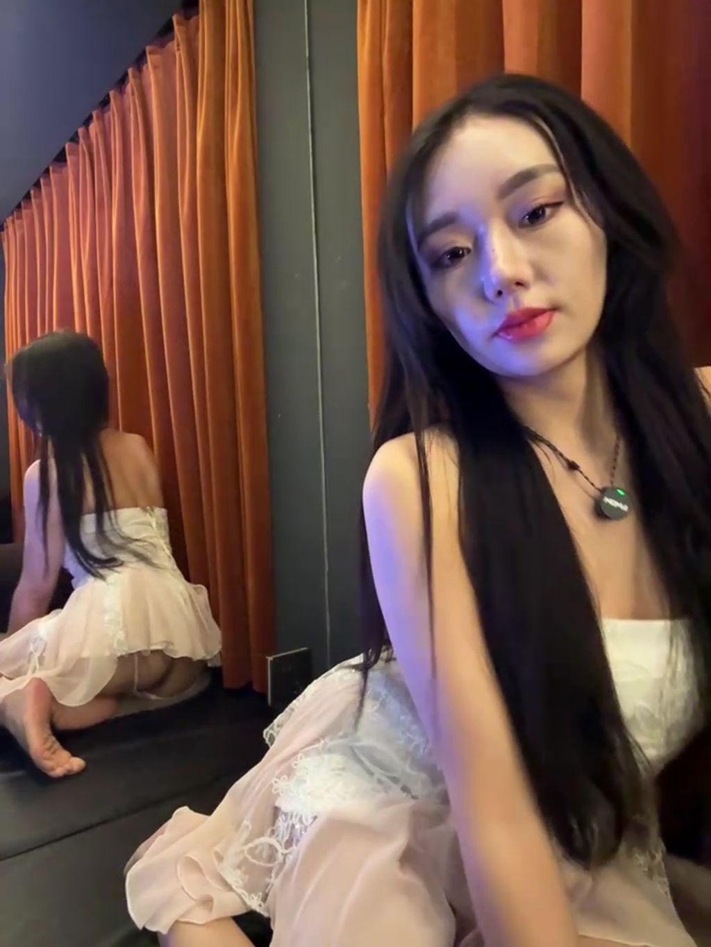 jiajia_L： 健身房内的秘密 #01