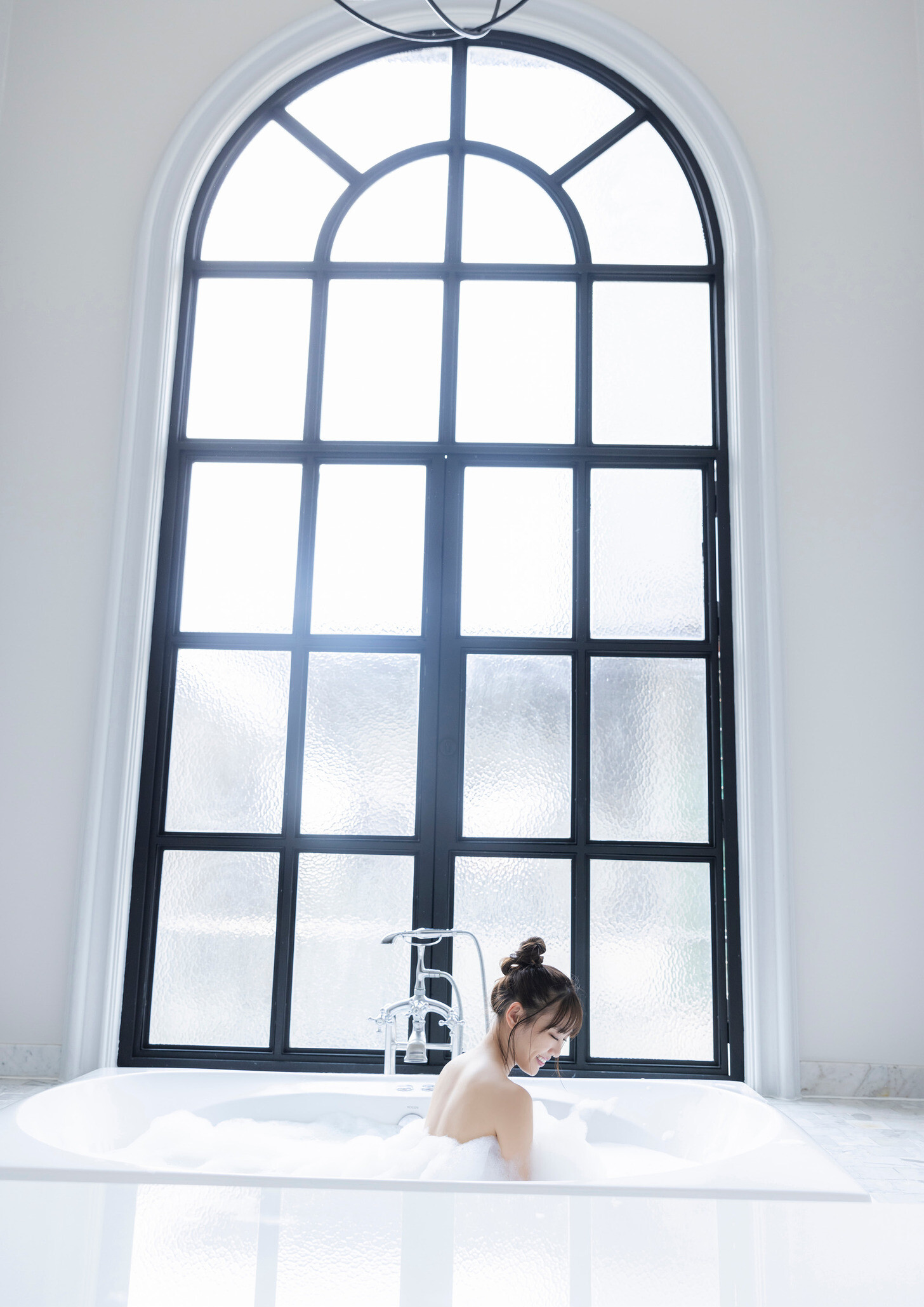 [Photobook] 2023.08.29 高城れに1st写真集「9‑Kaw‑Another Edition」