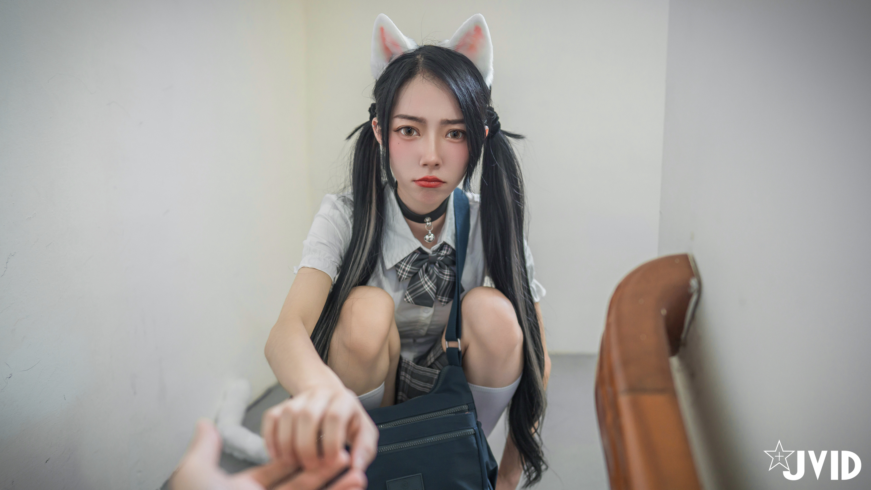[JVID] 飄飄哥 – 貓咪收養手冊😺巨乳人形貓 女神飄飄🔞