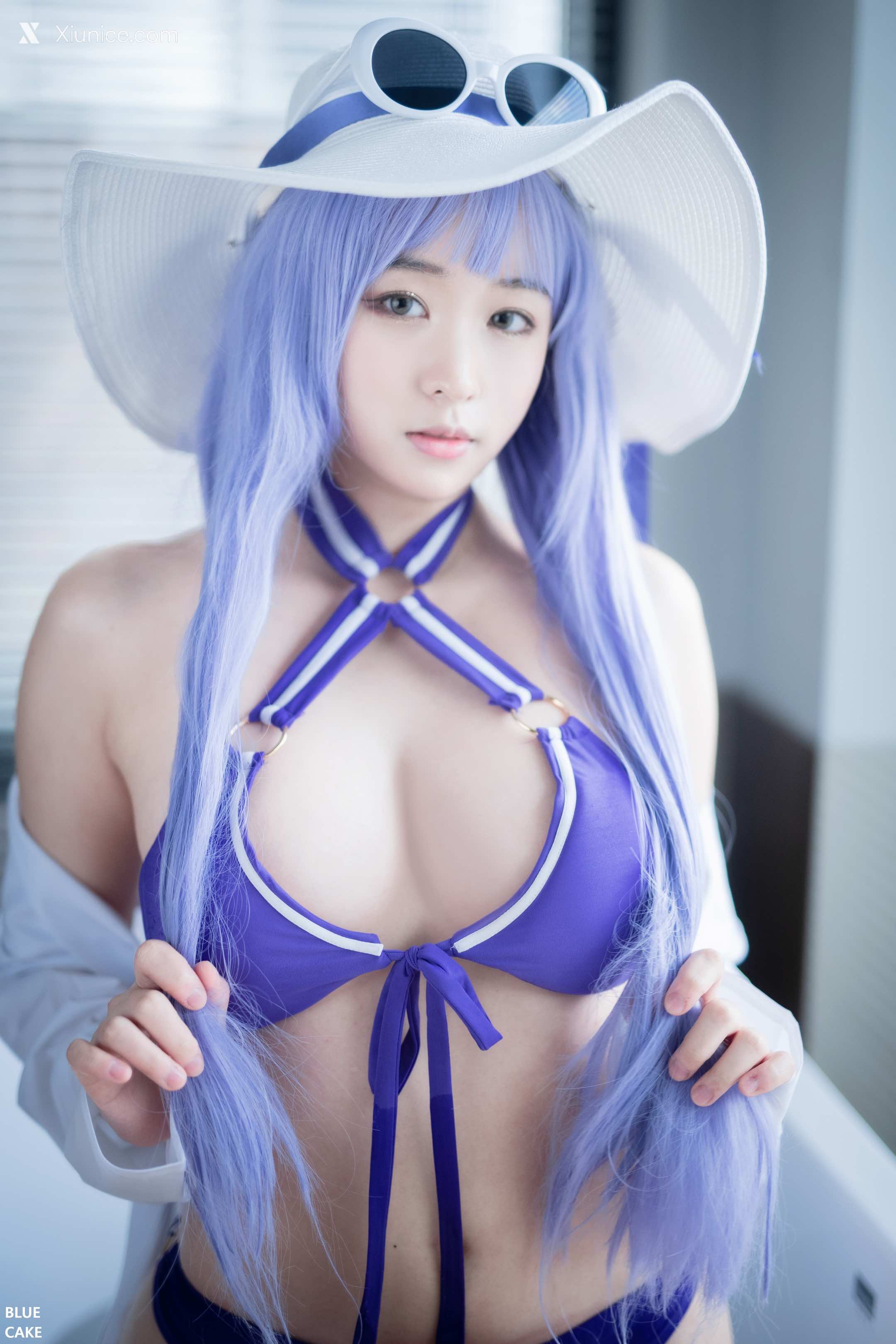 BLUECAKE Nono – Pool Party Caitlyn 4K