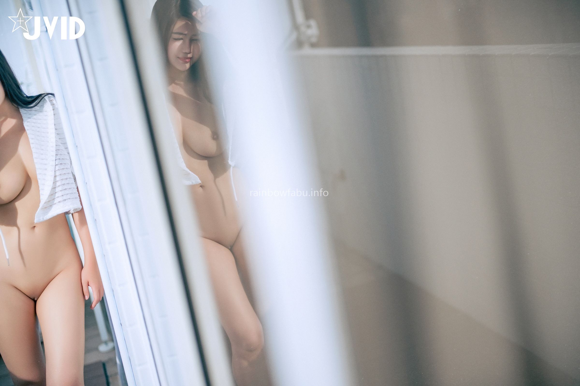 [JVID] 木木森 – 剛失戀の寂寞獨居美女－脫下內衣胸猛巨乳彈出🔥寂寞的女人 需要用肉棒撫慰她的情傷