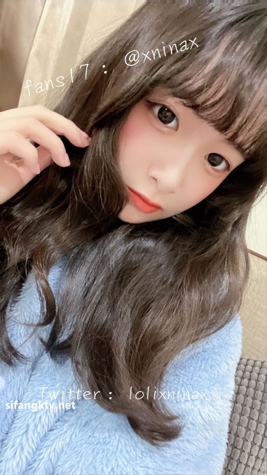lolixnixax(小只马妮娜): 超级可爱的双马尾福利姬 #01 313 lolixnixax(小只马妮娜): 超级可爱的双马尾福利姬 #01