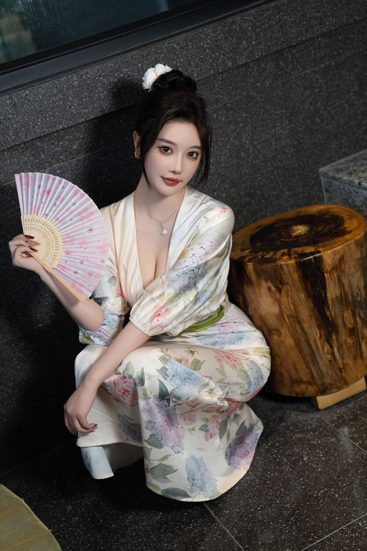 内购无水印 Yang Chen Chen 杨晨晨Yome - 秀人网模特 红色情趣 Part01