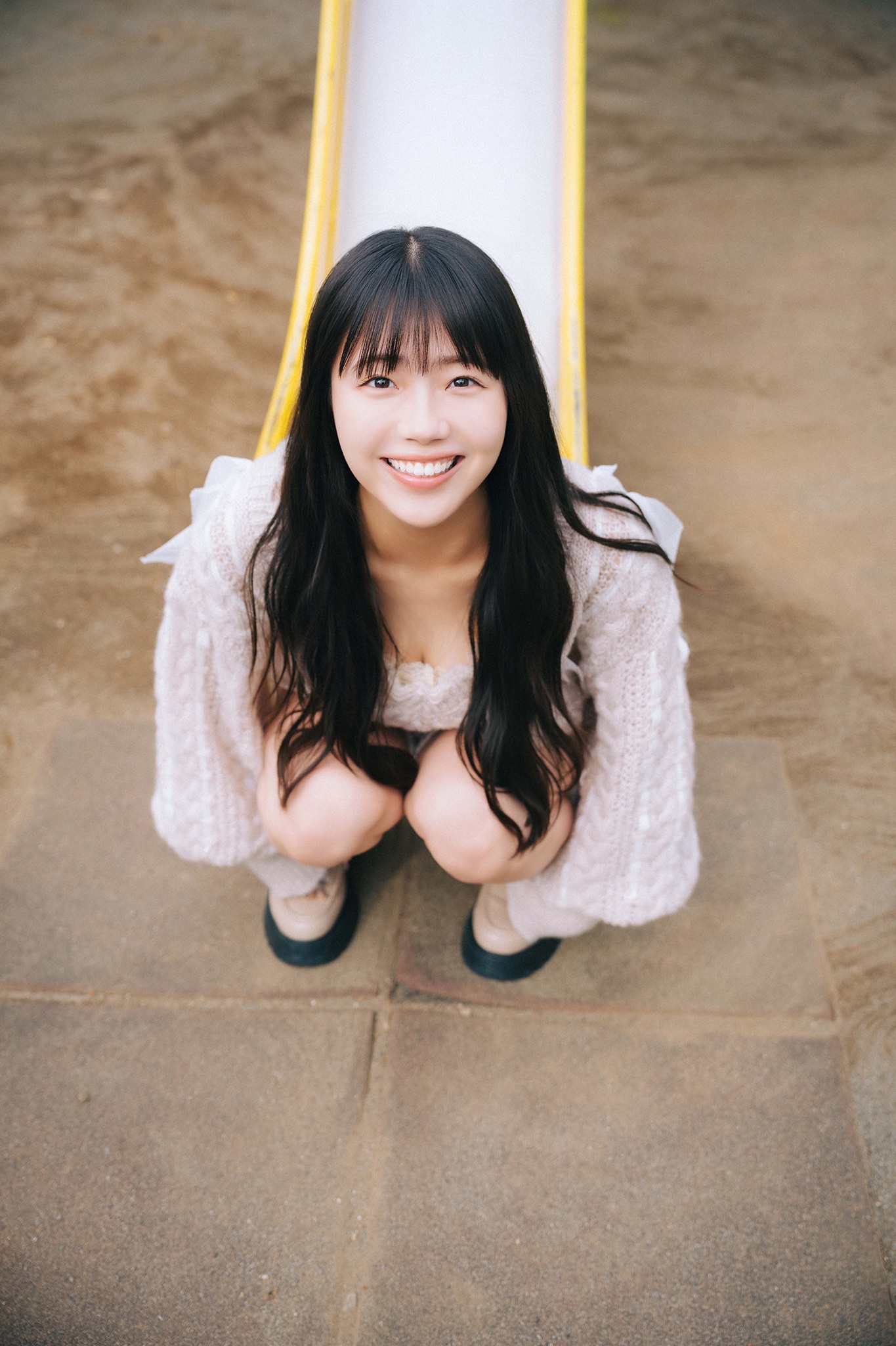 [Photobook] STU48 工藤理子「LOOK ME！！」【ヤングチャンピオンデジグラ】