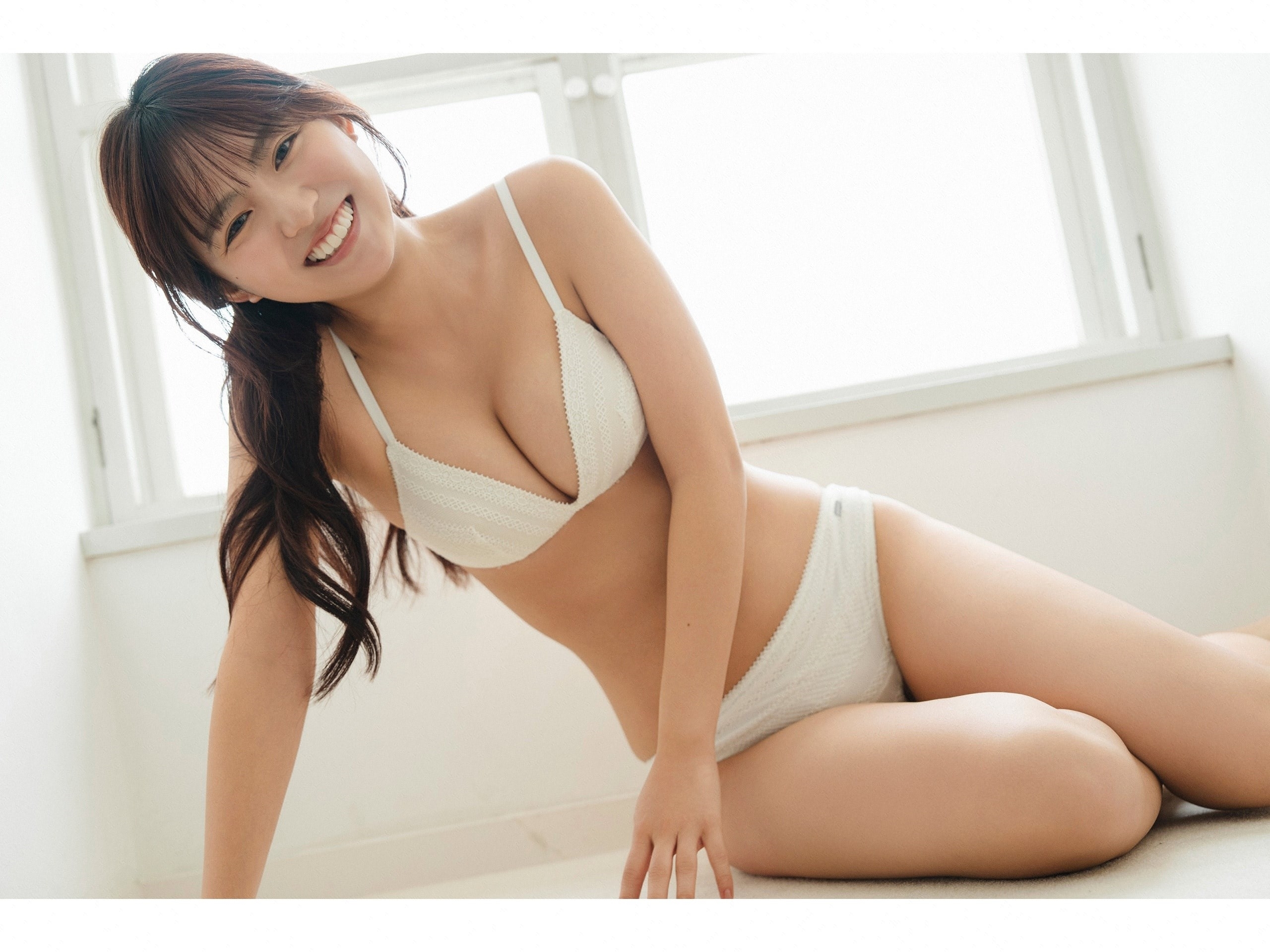 FLASHデジタル写真集 豊田ルナ Updated-Me