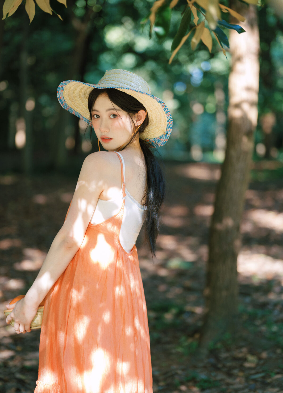 YiTuYu艺图语 Vol.10245 Kang Yu Qian Niki