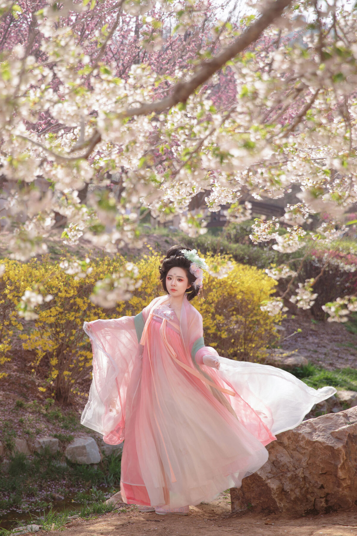 YiTuYu艺图语 Vol.10612 Liu Liu 28 YiTuYu艺图语 Vol.10612 Liu Liu