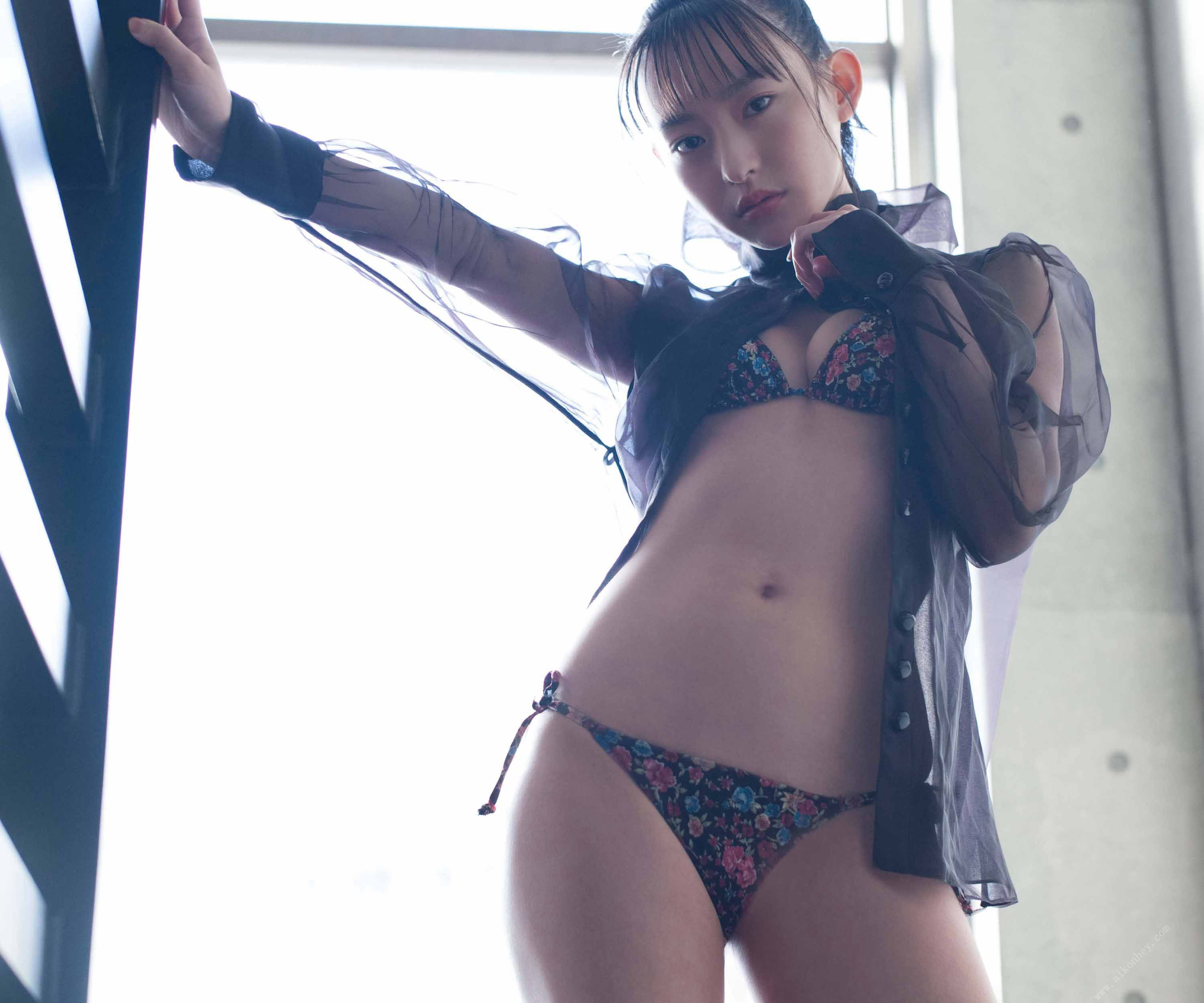 [Weekly Photobook] Kanami Takasaki 高崎かなみ写真集「月刊 高崎かなみ 二巻」 週プレ PHOTO BOOK